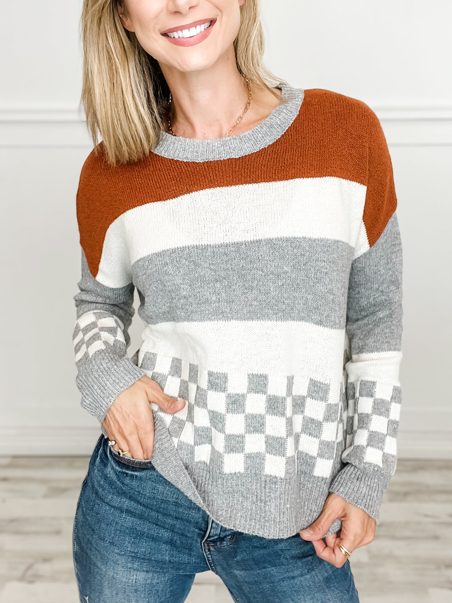 COLORBLOCK CHECKERBOARD WIDE CREW NECK LONG SLEEVE