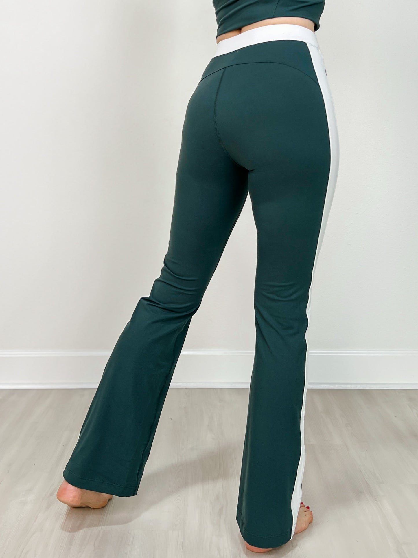 Butter Soft Side Stripe Flare Leggings in Smoked Spruce