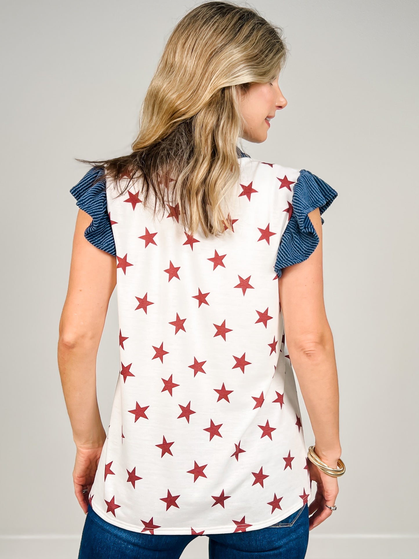 Star Print Ruffled Sleeveless Top with V-Neckline