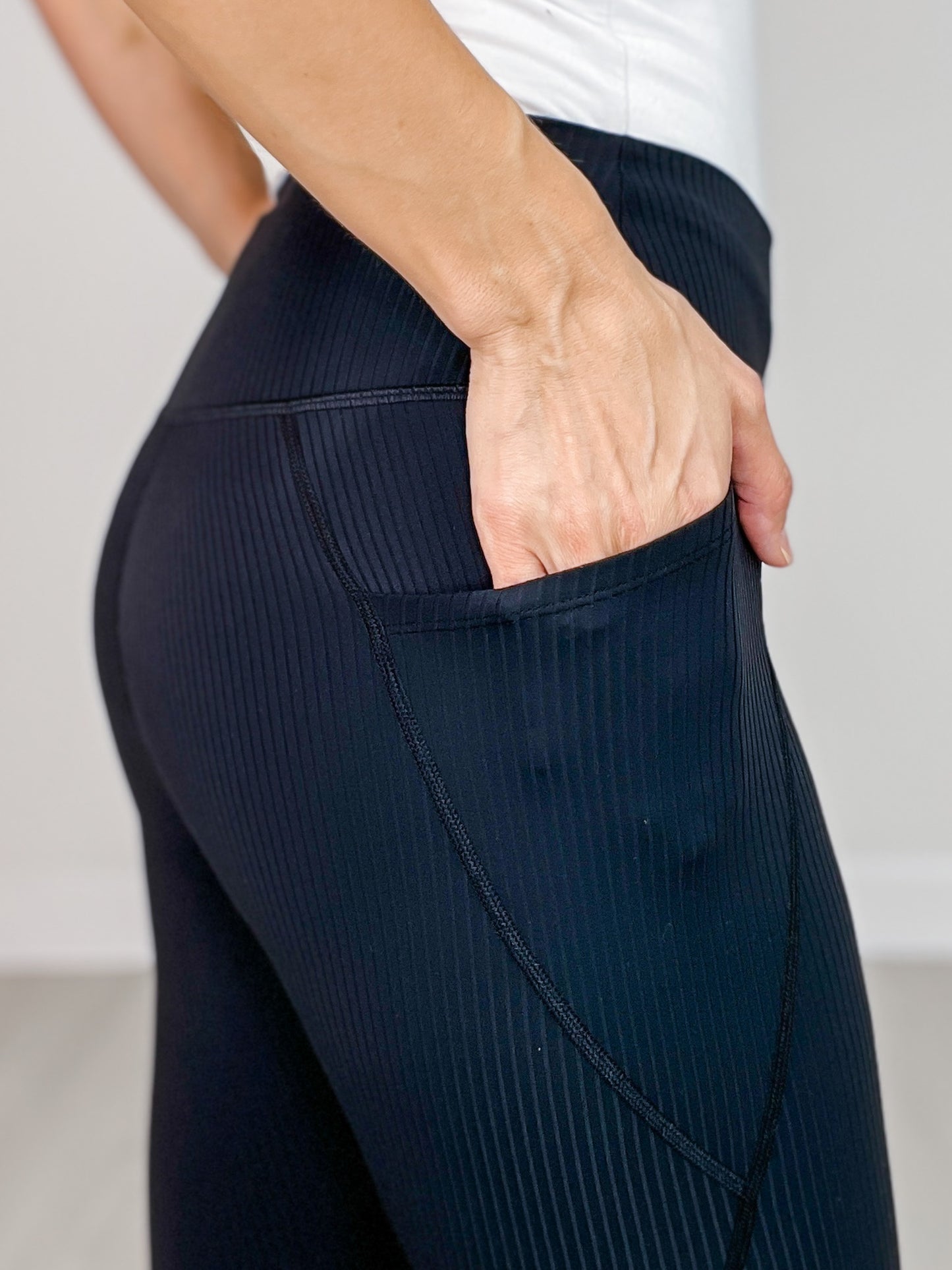 Soft Ribbed 7/8 High Waisted Leggings