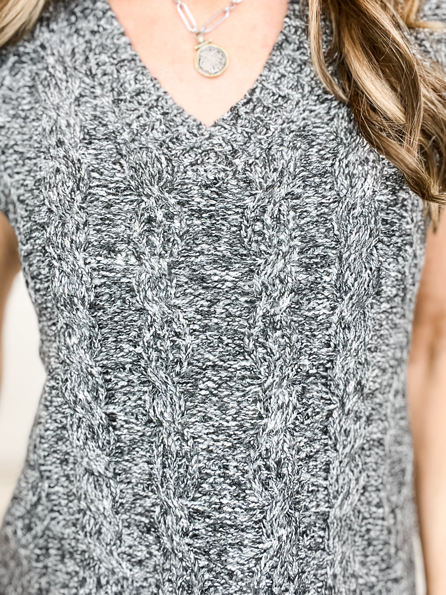 Chunky Cable Knit V-Neck Sweater Vest