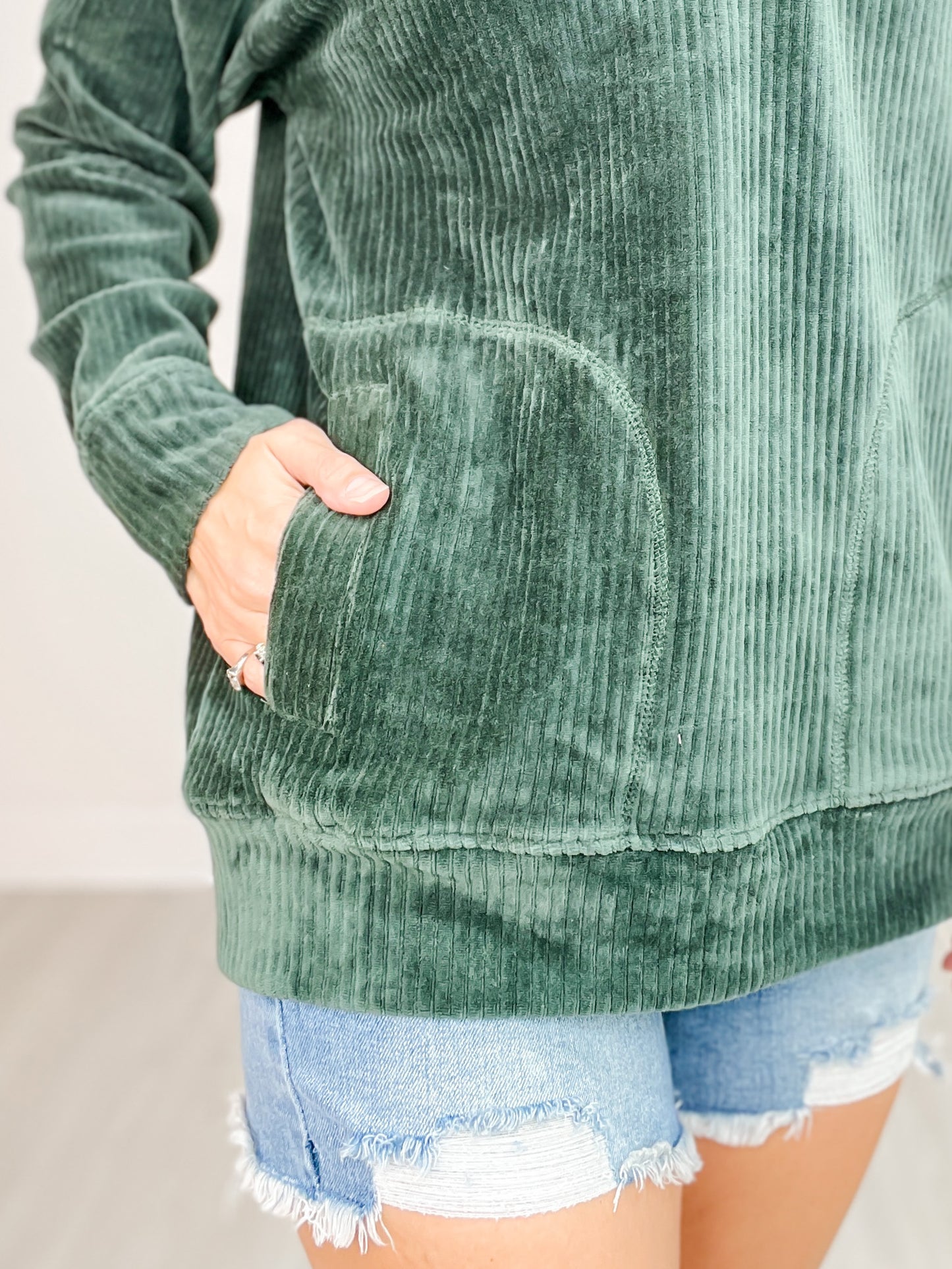 Oversized Collared Corduroy Pullover