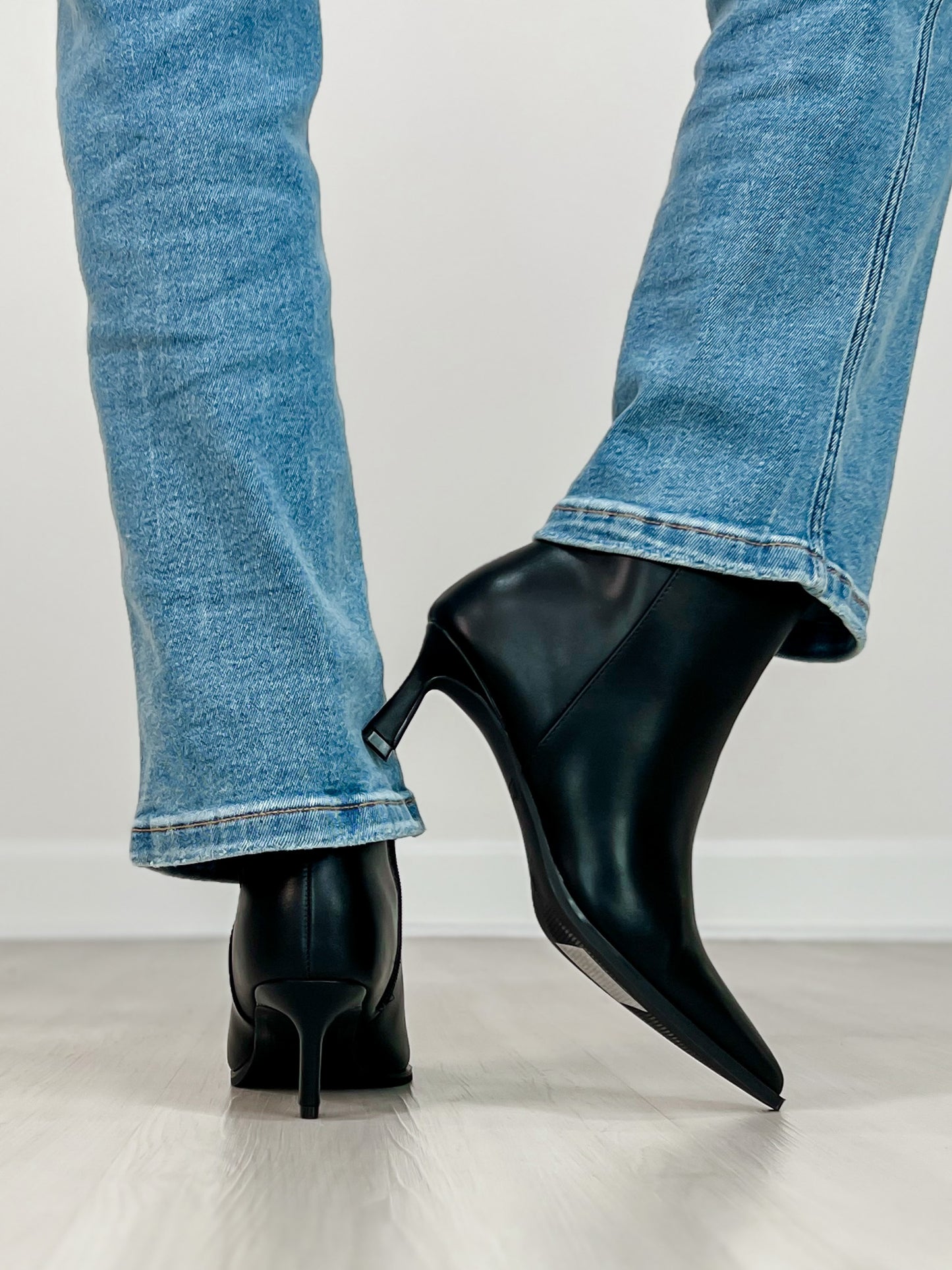 Pointed Toe Stiletto Heel Booties in Black
