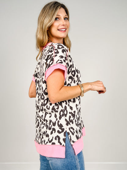 V-Neck Short Sleeve Animal Urban Rib Top