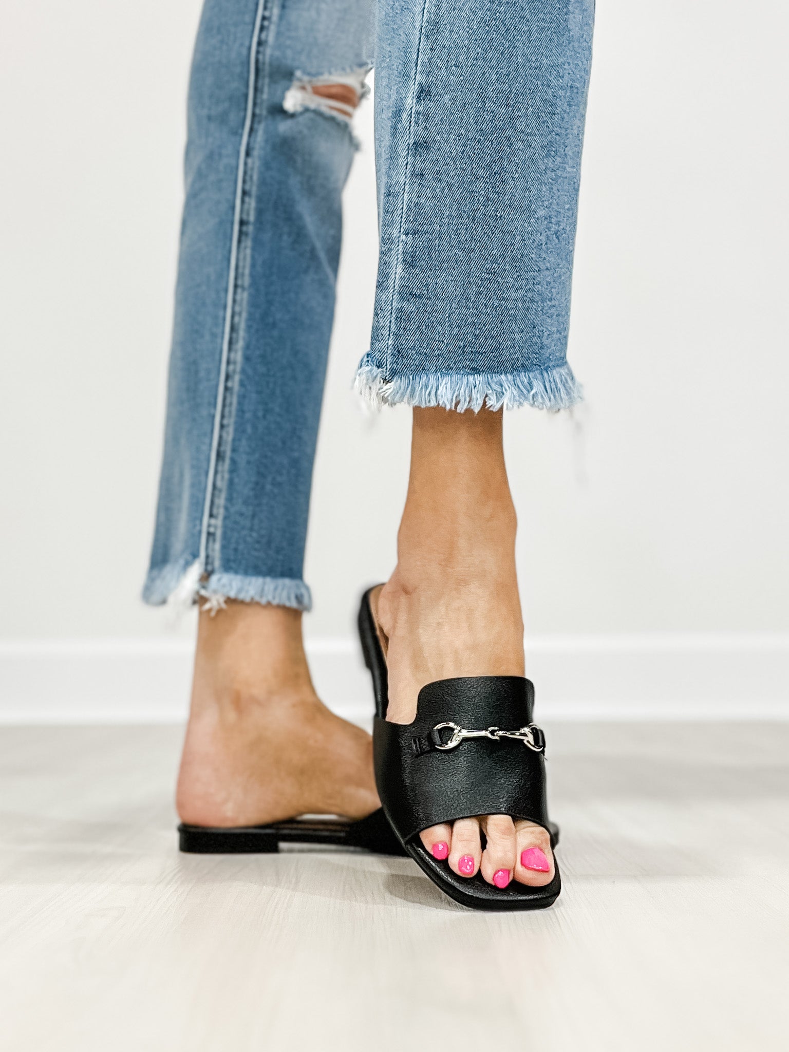 Corkys Bit Of A Breeze Slide Sandals in Black
