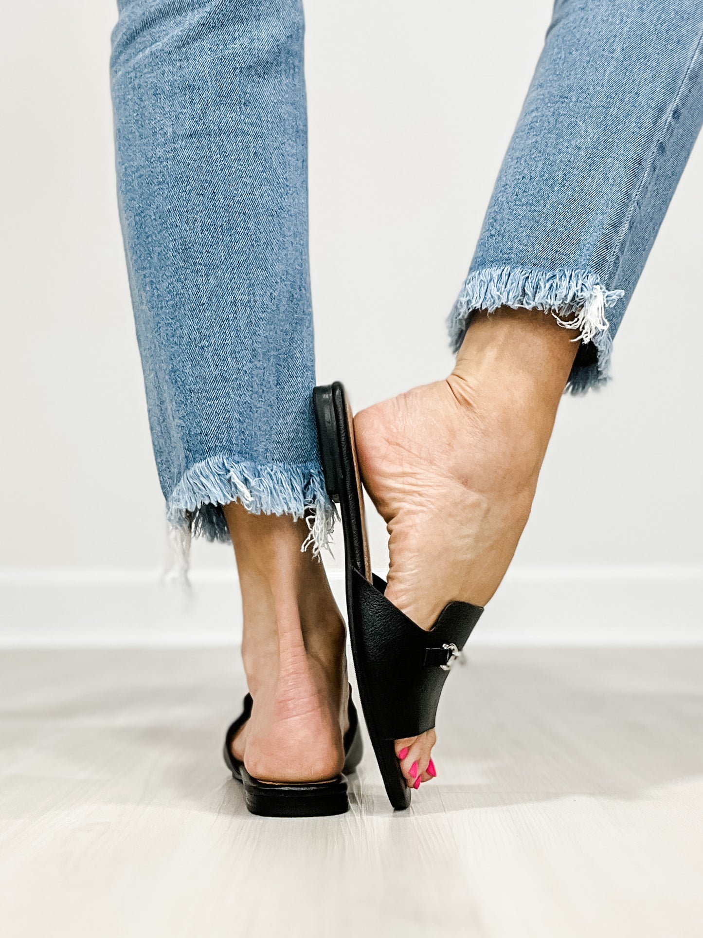 Corkys Bit Of A Breeze Slide Sandals in Black