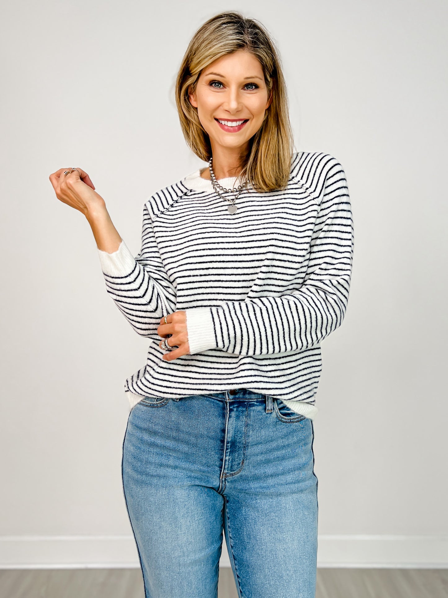 Raglan Sleeve Crew Neck Long Sleeve Sweater