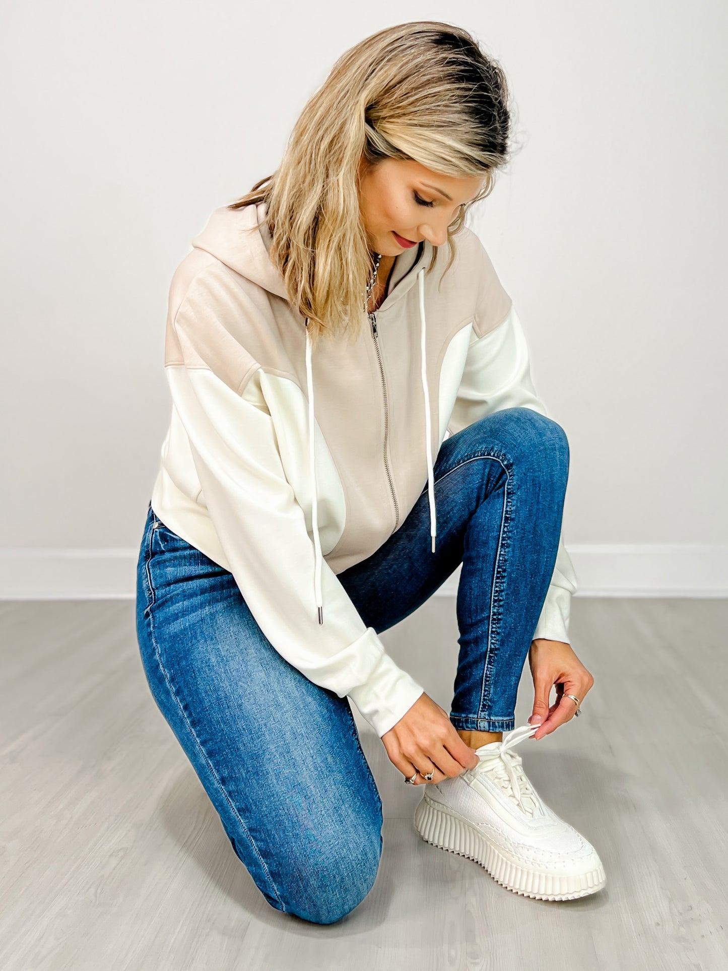 Long Sleeve Solid Knit Zip Up Hoodie