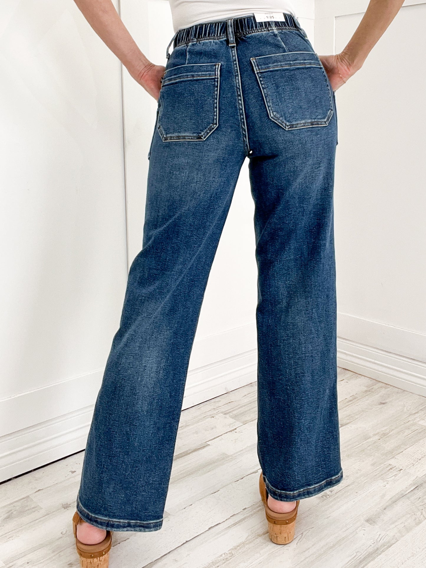 Judy Blue EYES WIDE OPEN Hi-Rise Drawstring Wide Leg Jeans