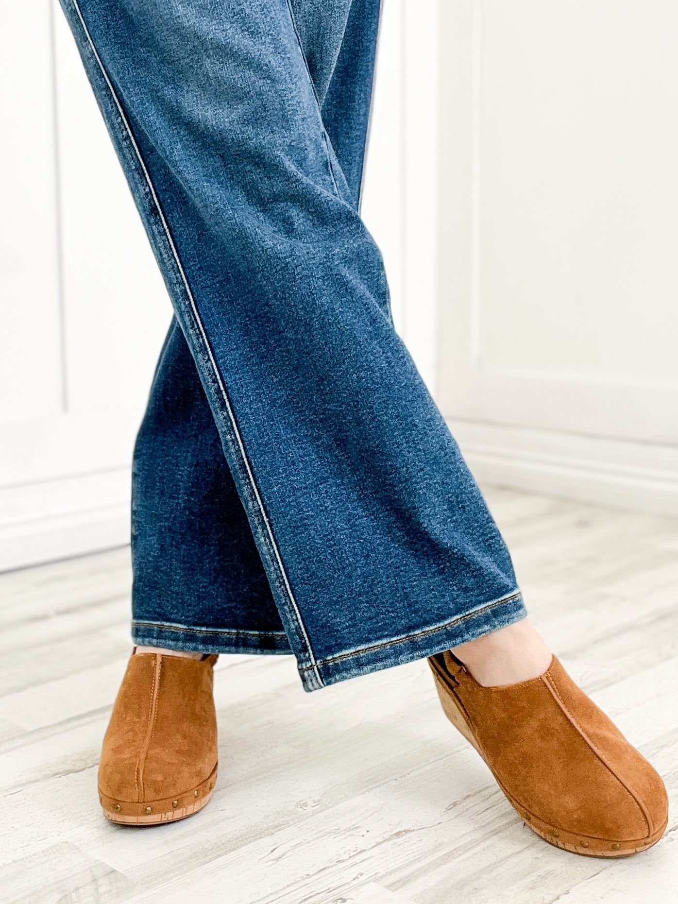 Judy Blue EYES WIDE OPEN Hi-Rise Drawstring Wide Leg Jeans