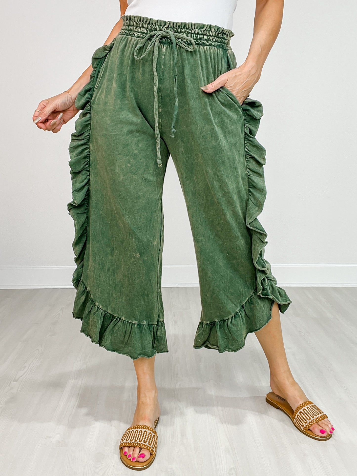 Mineral Washed Elastic Waist Ruffle Side Cropped Pants