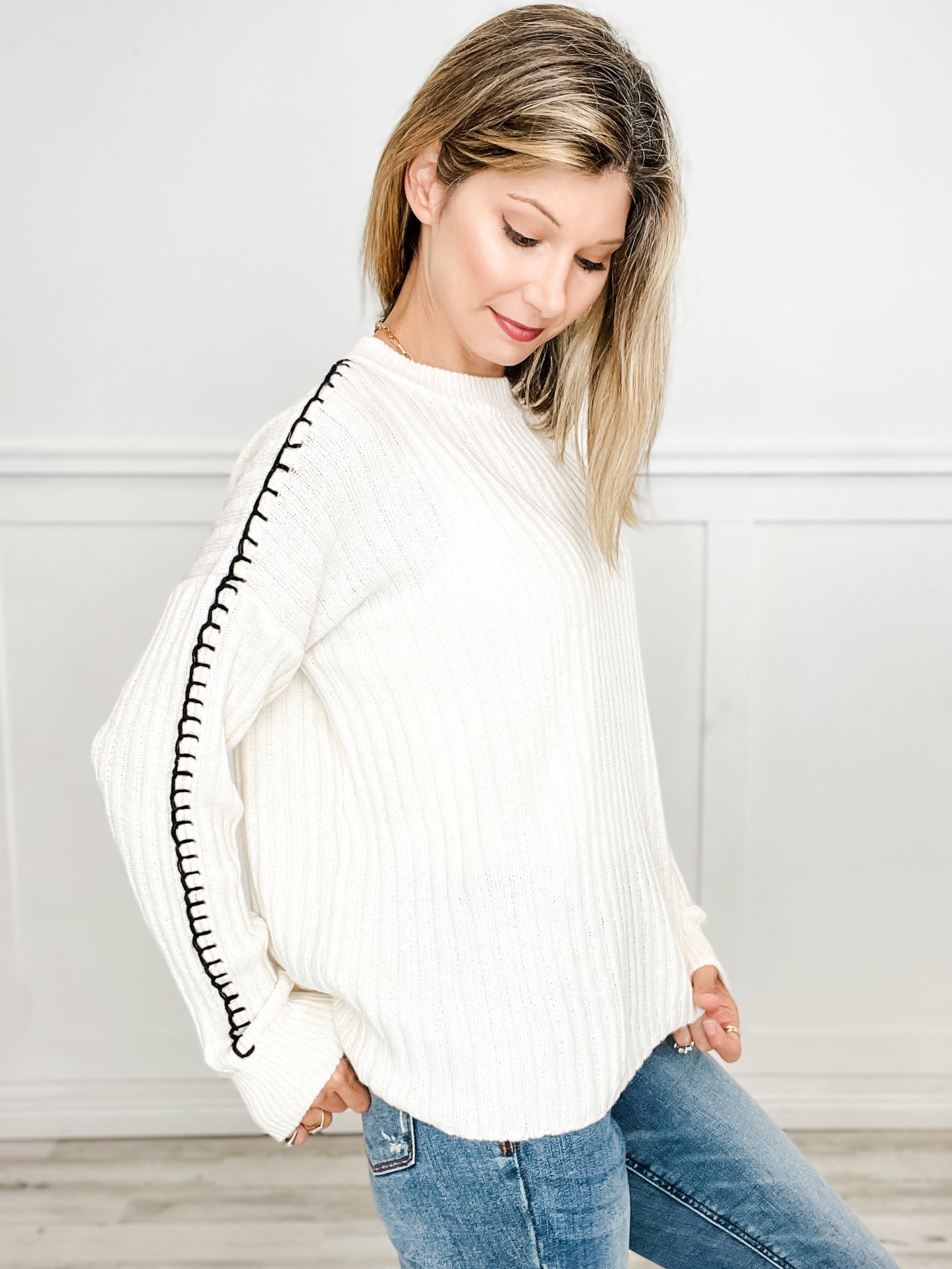 Vertical Ribbed Blanket Stitch Detail Crew Neck Long Sleeve Pullover Sweater