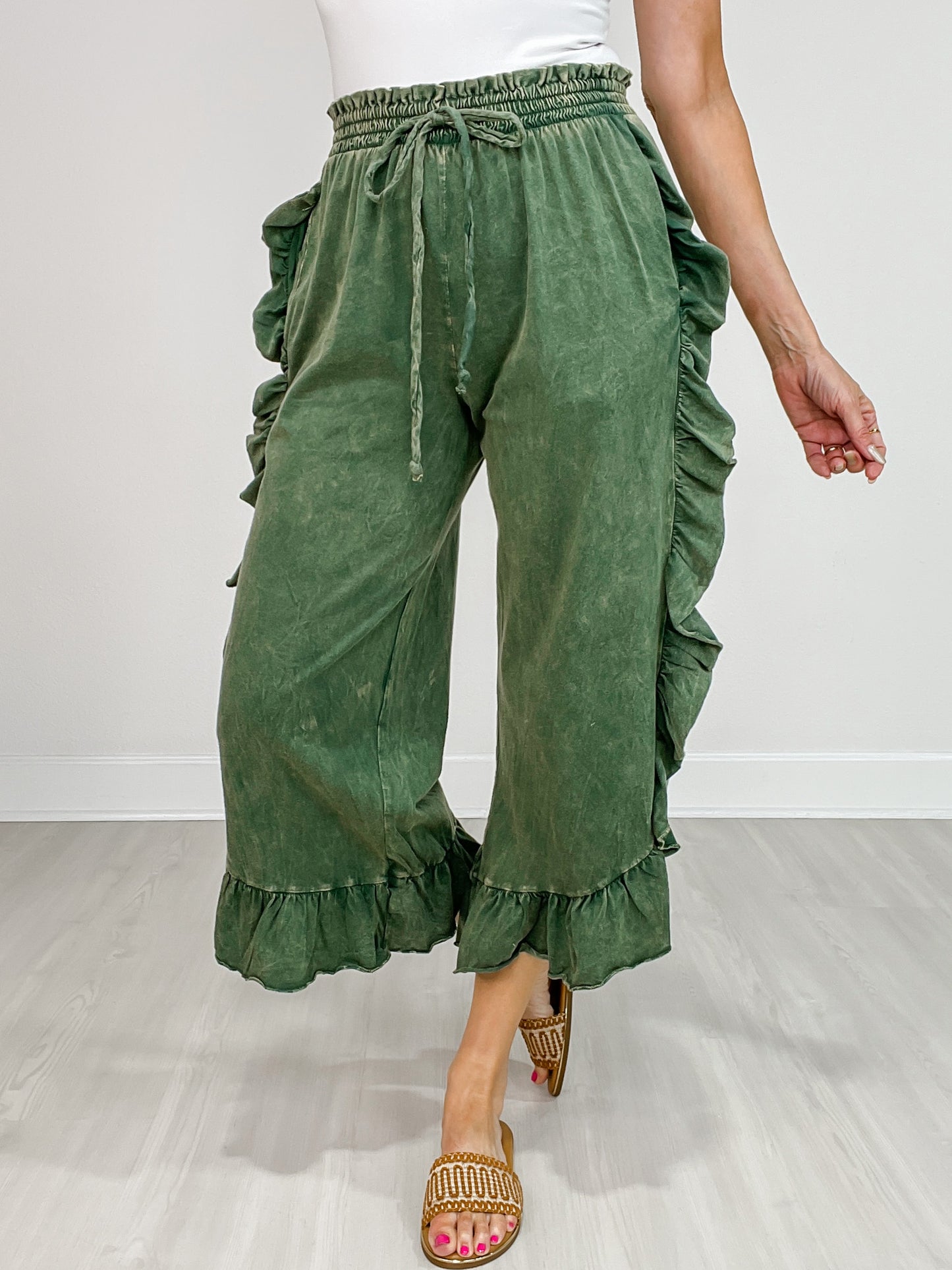 Mineral Washed Elastic Waist Ruffle Side Cropped Pants