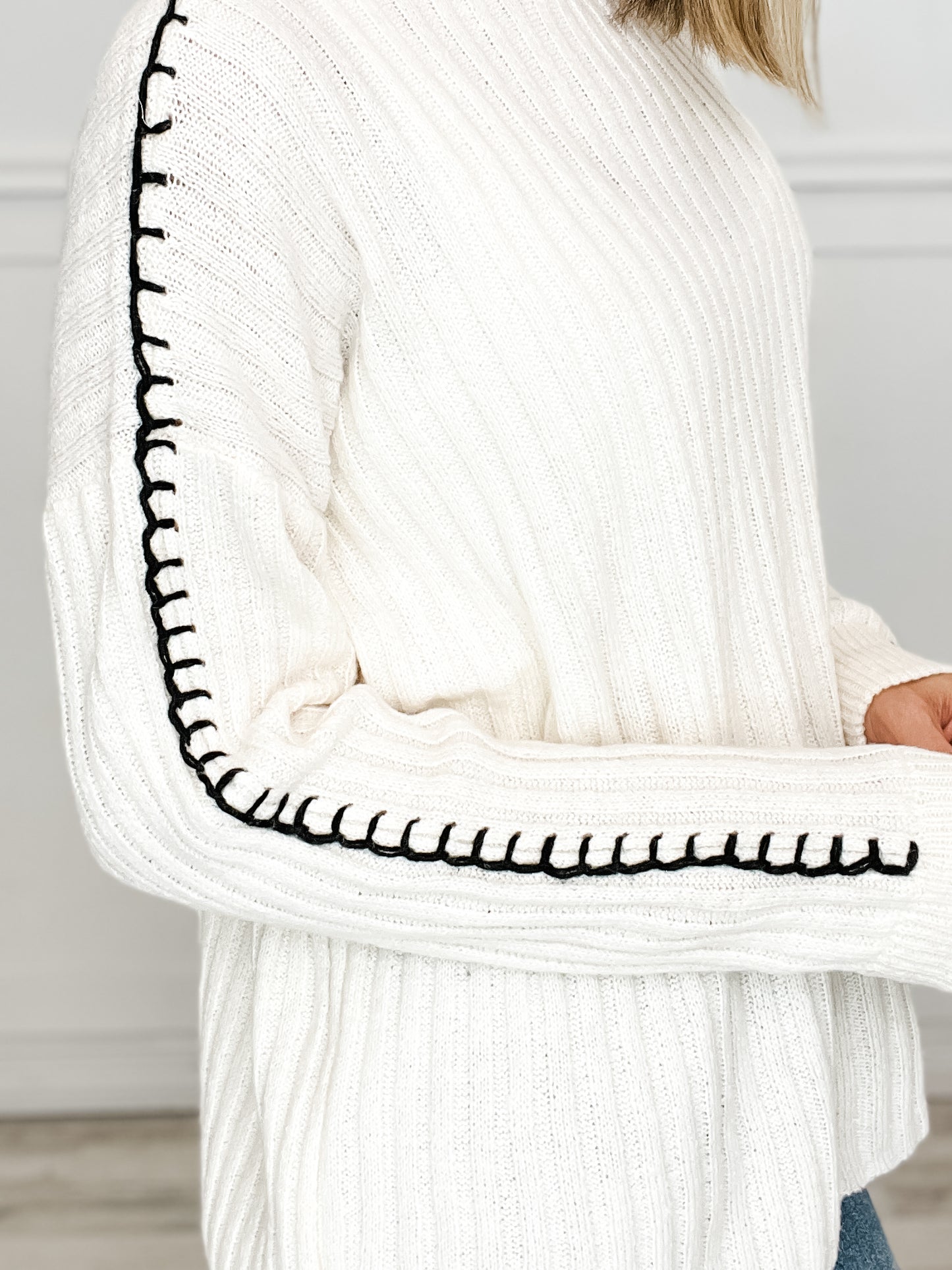 Vertical Ribbed Blanket Stitch Detail Crew Neck Long Sleeve Pullover Sweater