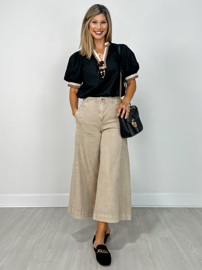 Short Bubble Sleeve Top with Multicolor Band