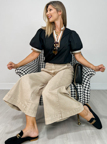 Short Bubble Sleeve Top with Multicolor Band