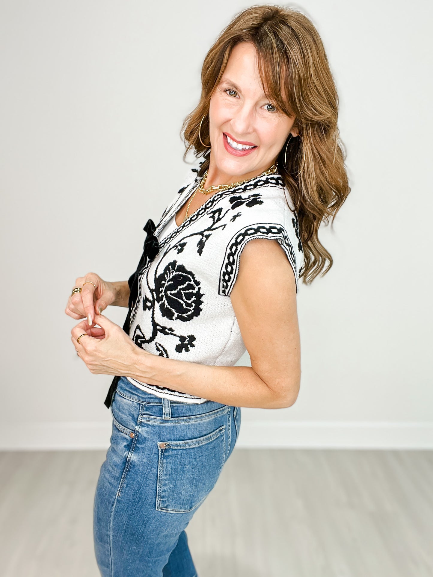 Floral Jacquard Tie Front Knit Vest Jacket