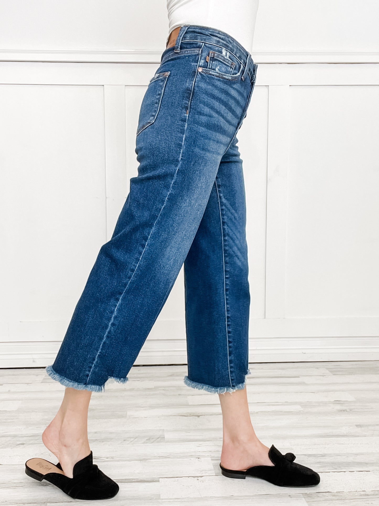 Judy Blue ROXANNE Hi-Rise Button Fly Distressed Hem Cropped Wide Leg Jeans