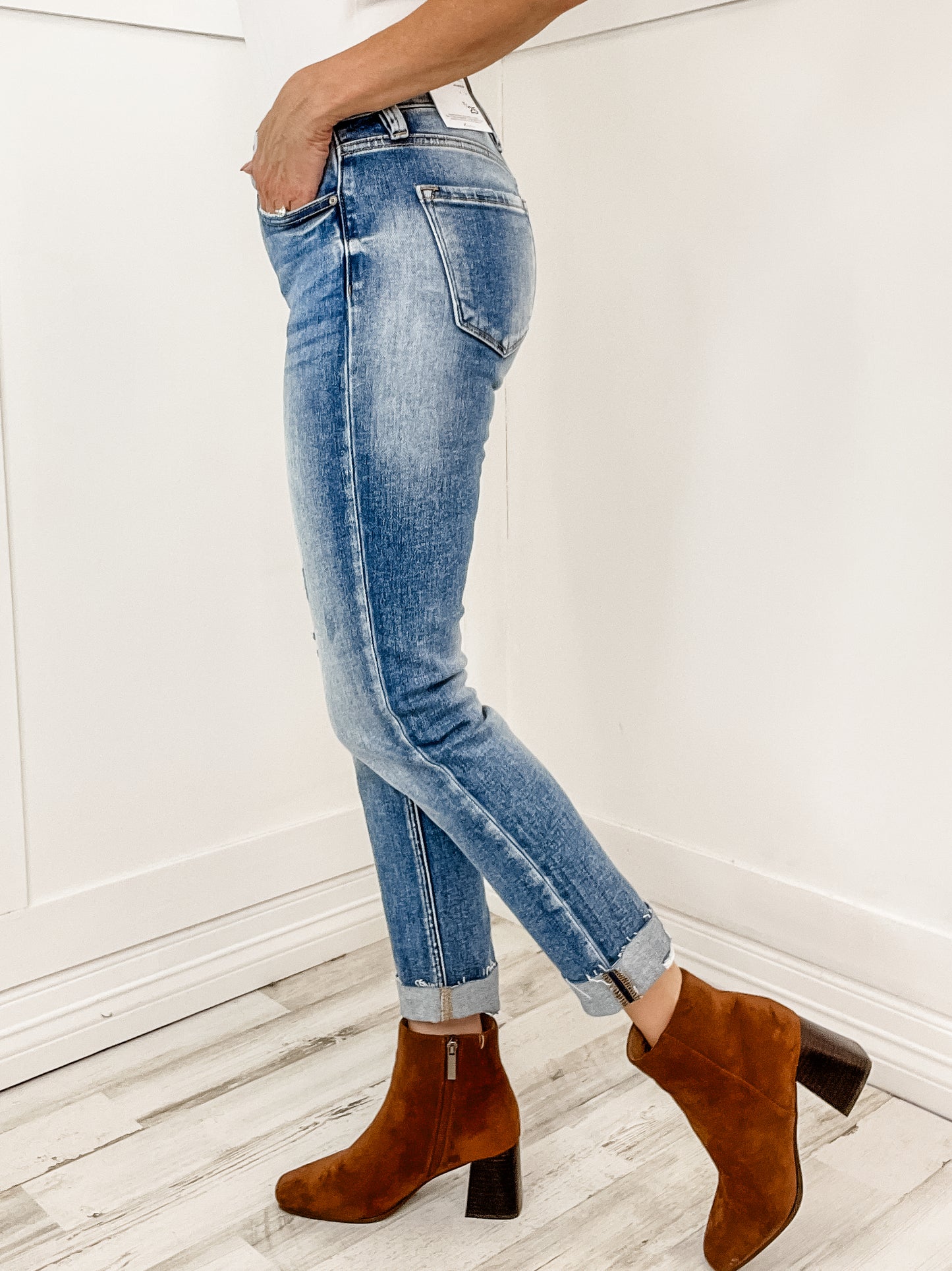 Aria KanCan High Rise Cuffed Slim Straight Jean