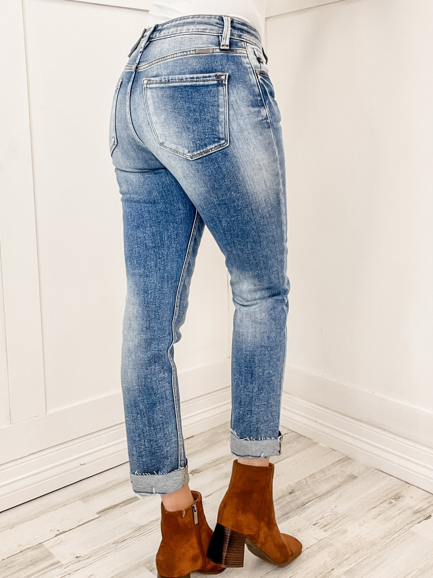 Aria KanCan High Rise Cuffed Slim Straight Jean