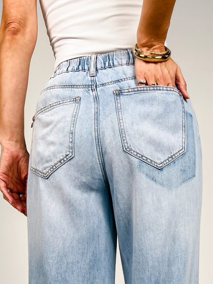 Judy Blue DRAW ME IN Hi-Rise Featherweight Palazzo Elasticated Waistband Jeans