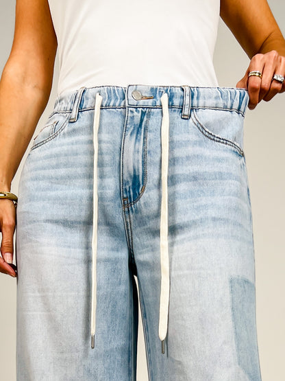Judy Blue DRAW ME IN Hi-Rise Featherweight Palazzo Elasticated Waistband Jeans