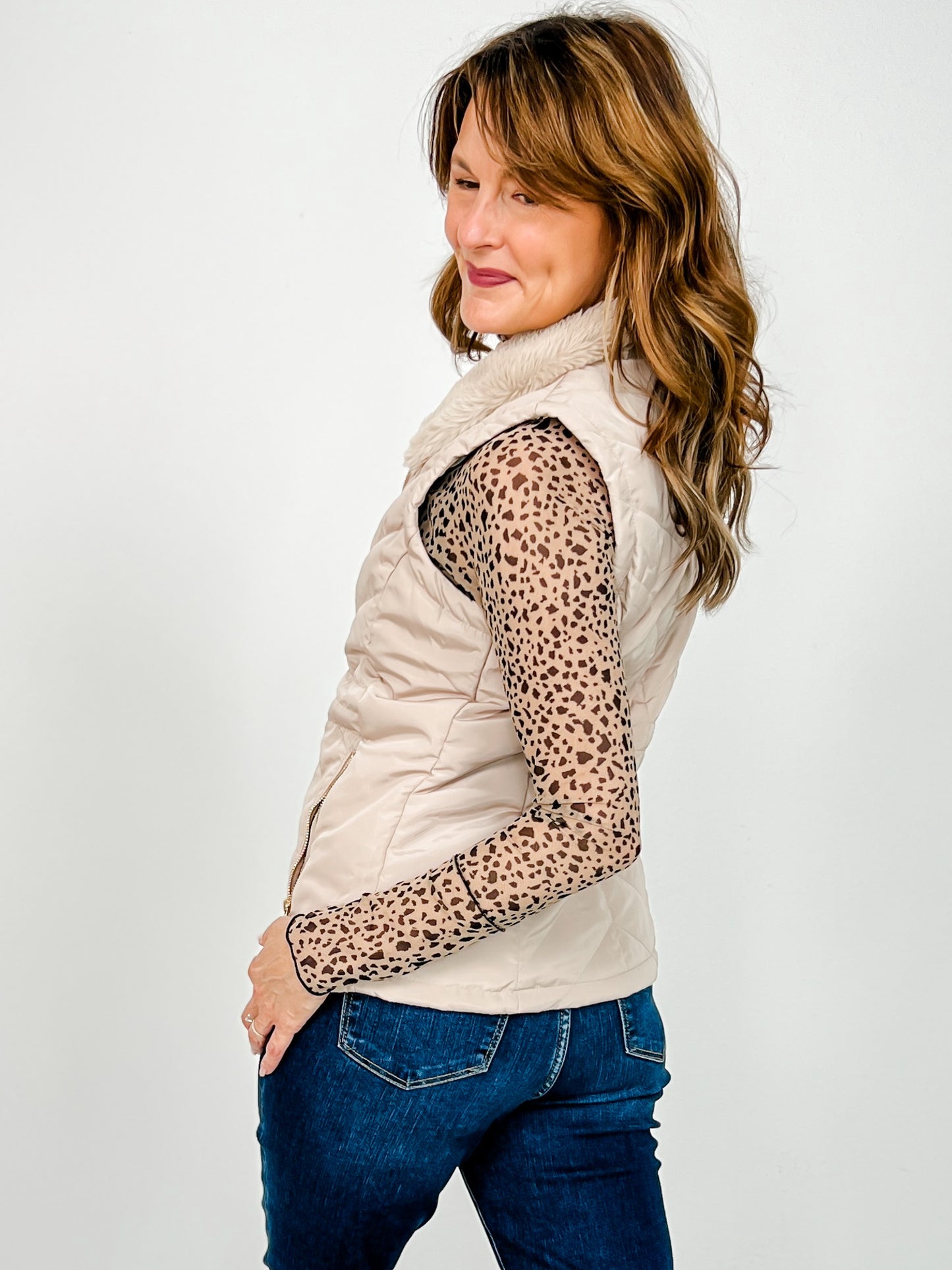 Sleeveless Solid Knit Zip-Up Vest