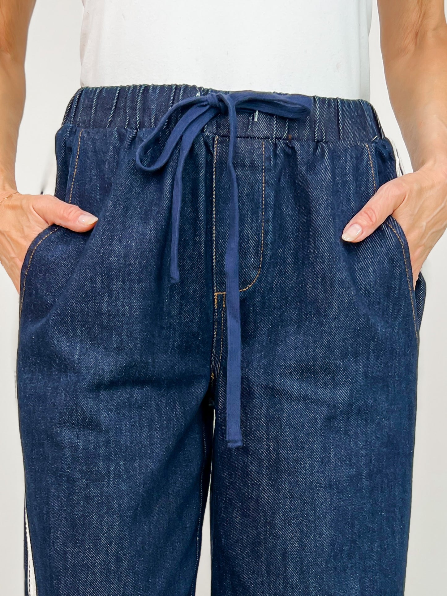 Wide Leg Pants With Side Lace Trim And Piping