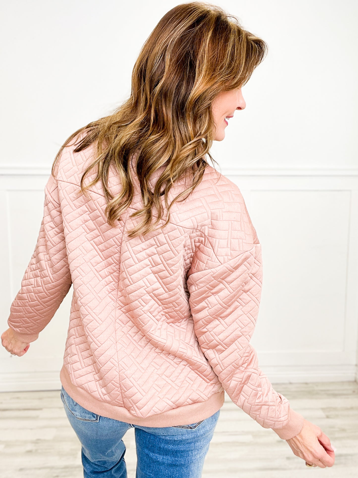 Oversized Collared Quilted Knit Top with Front Pocket