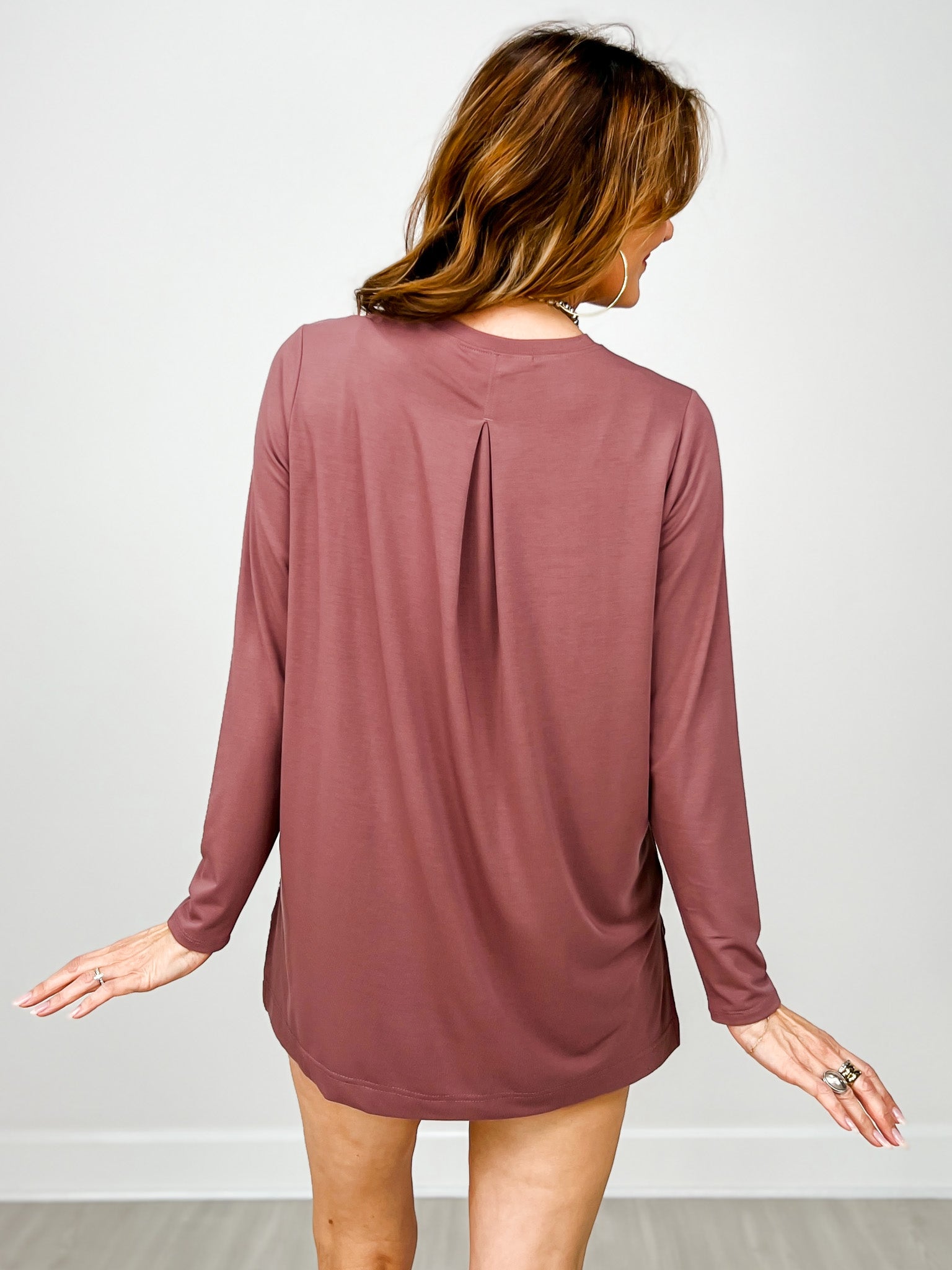Easy Edge High Low Long Sleeve Top
