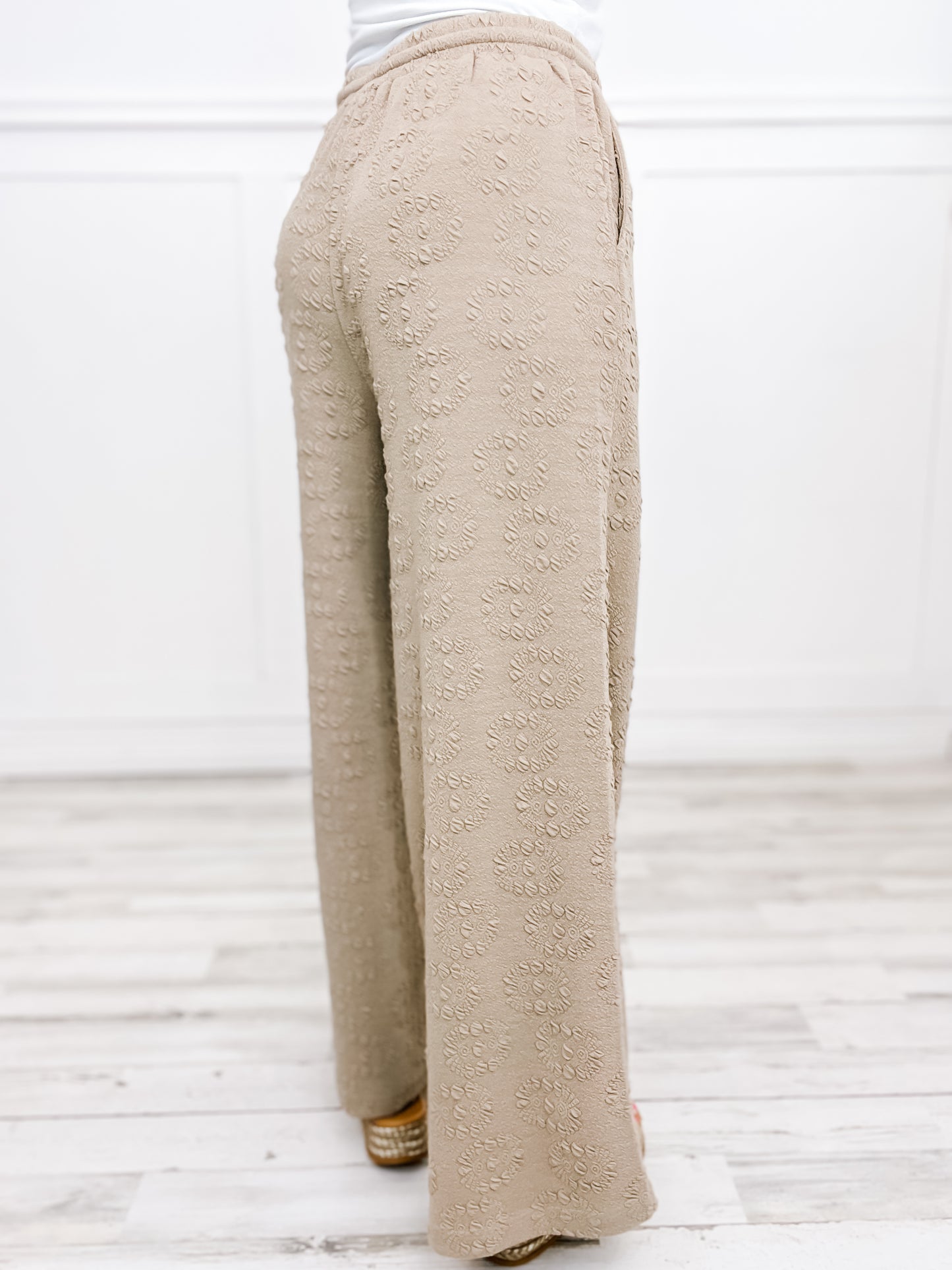 High Waisted Solid Knit Pant