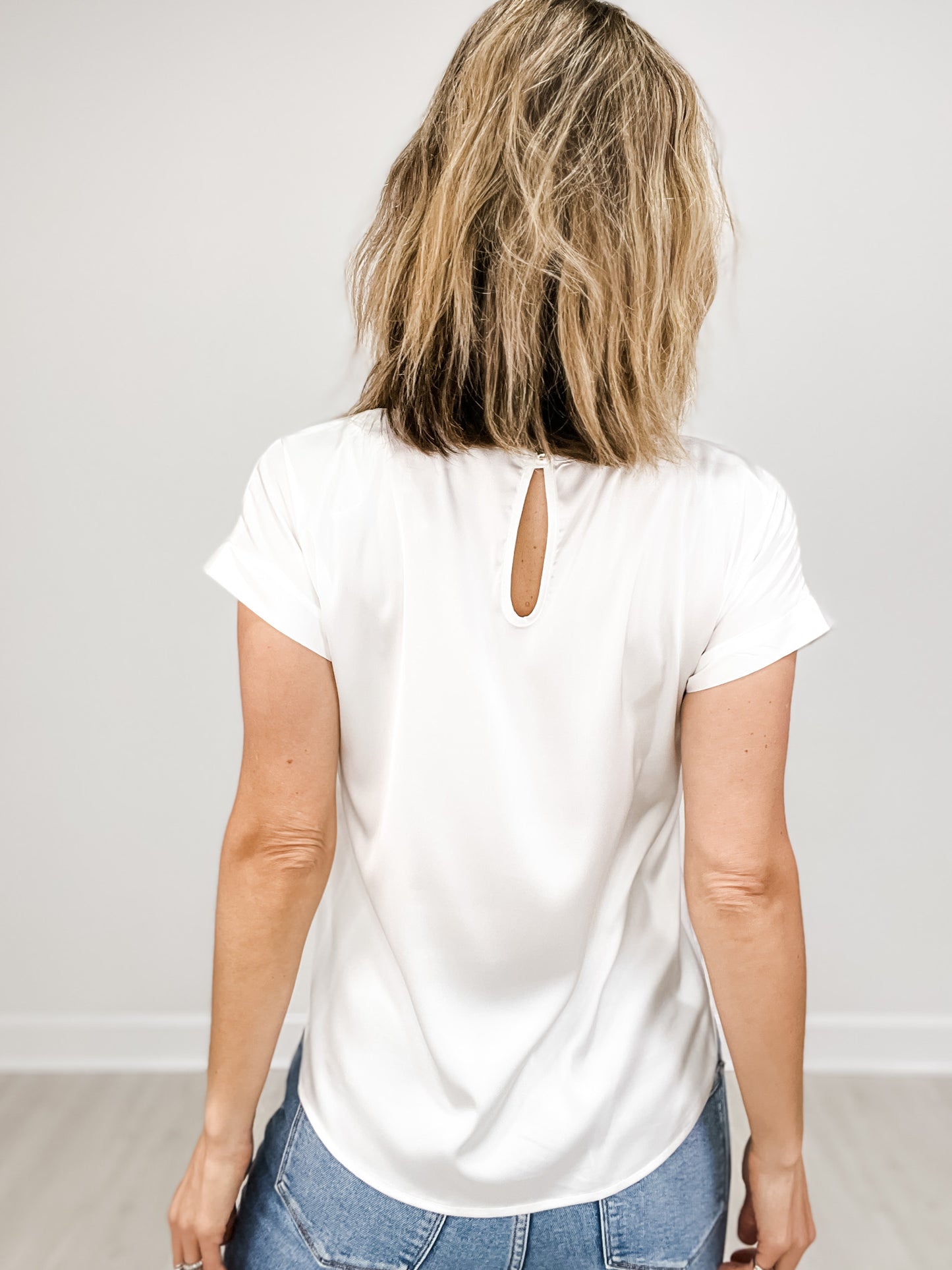 Stretch Satin Short Sleeve Top with Round Neckline