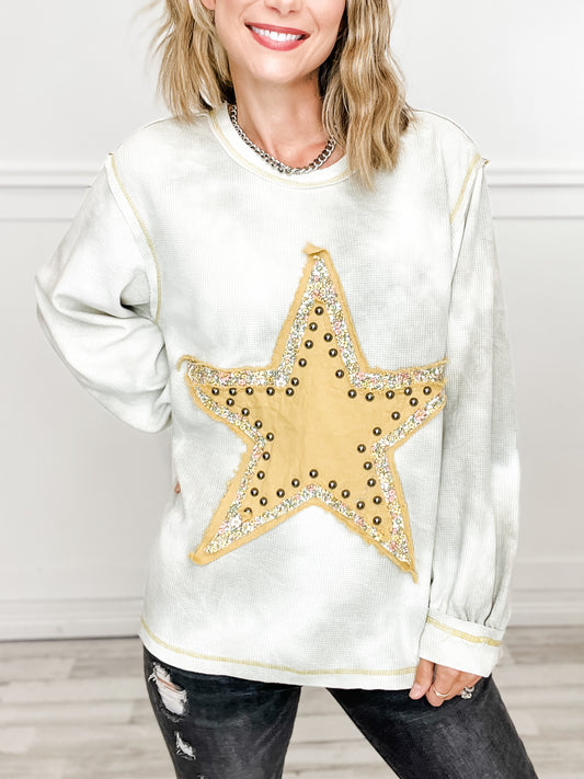 Vintage washed star patch with stud knit top