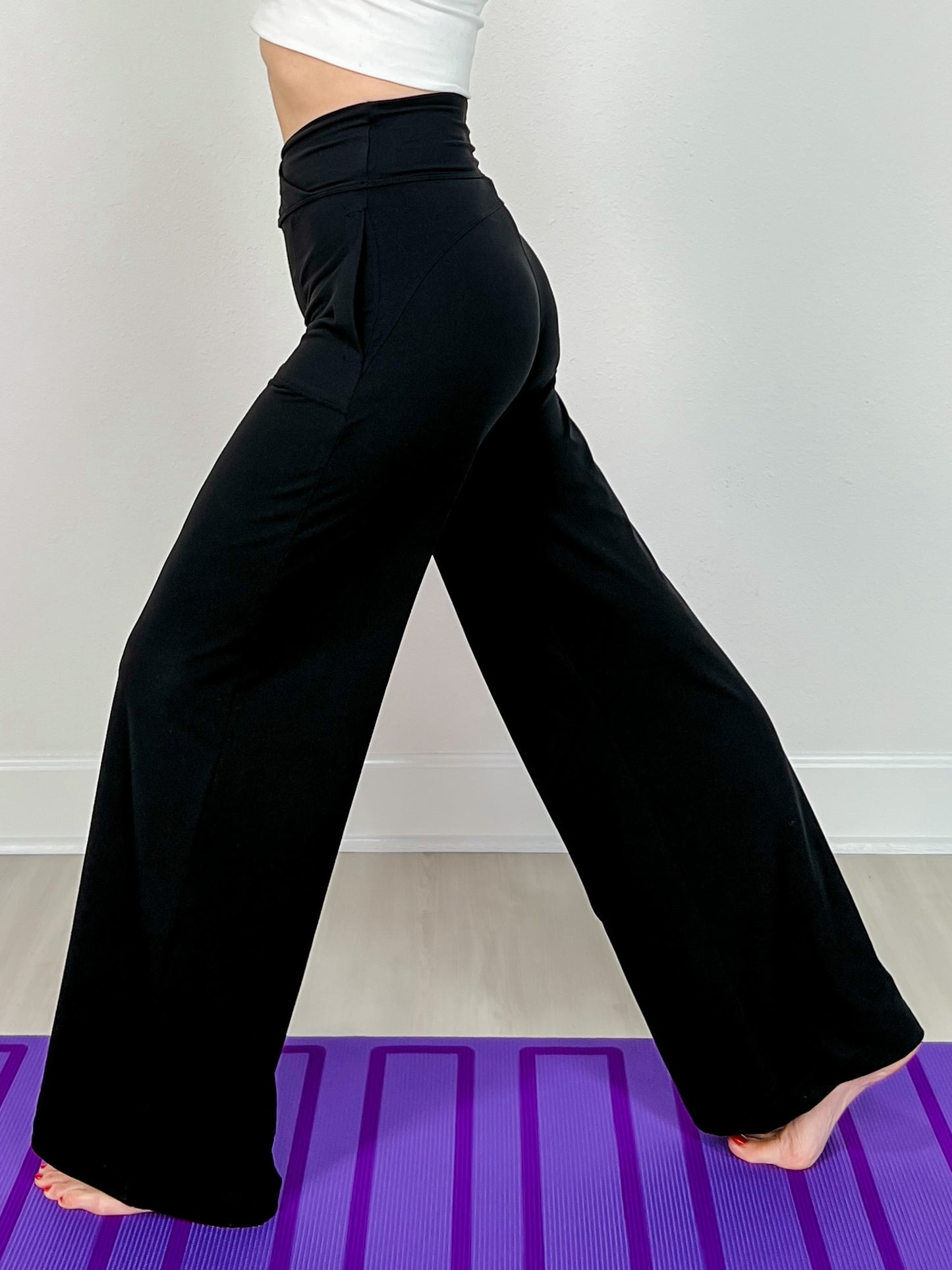 Recycled Butter V-Waist Wide Pant