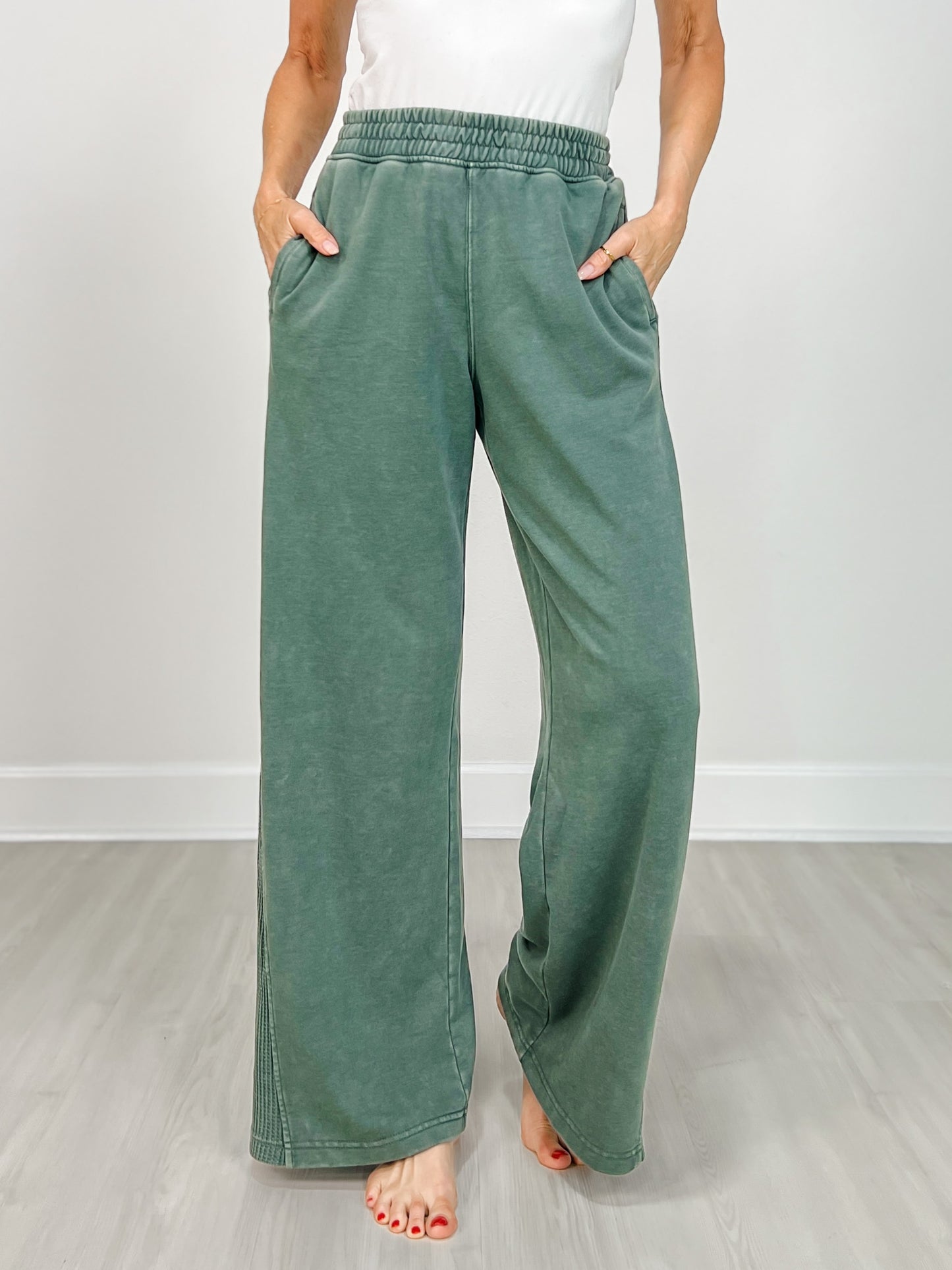 Mineral Washed Wide Leg Pant with Pockets in Regency Green