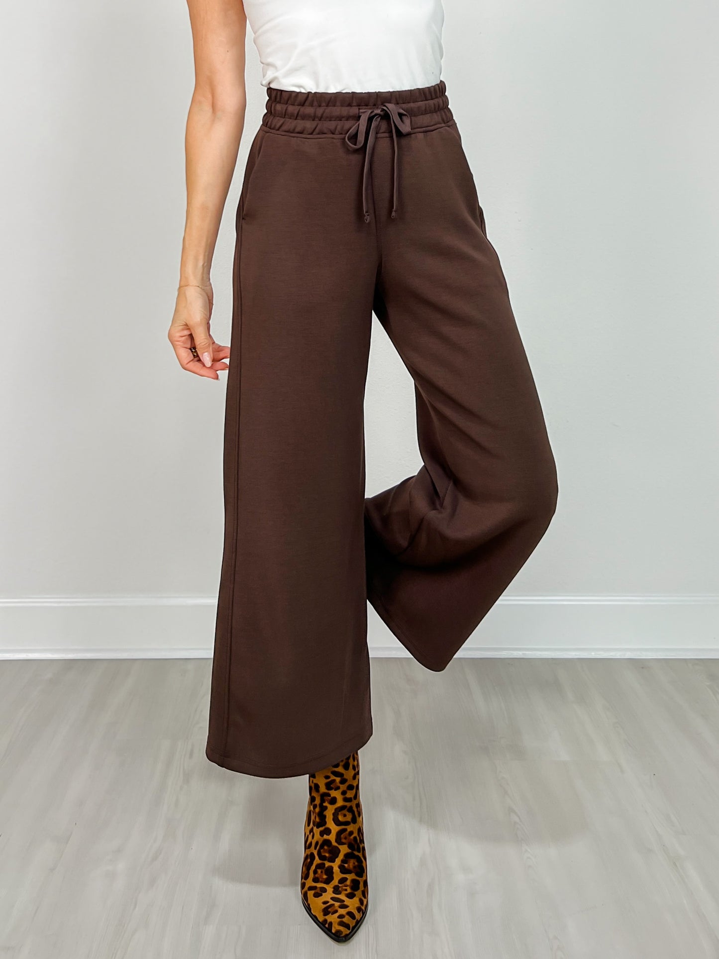 Modal Scuba Cropped Wide Pant in Espresso