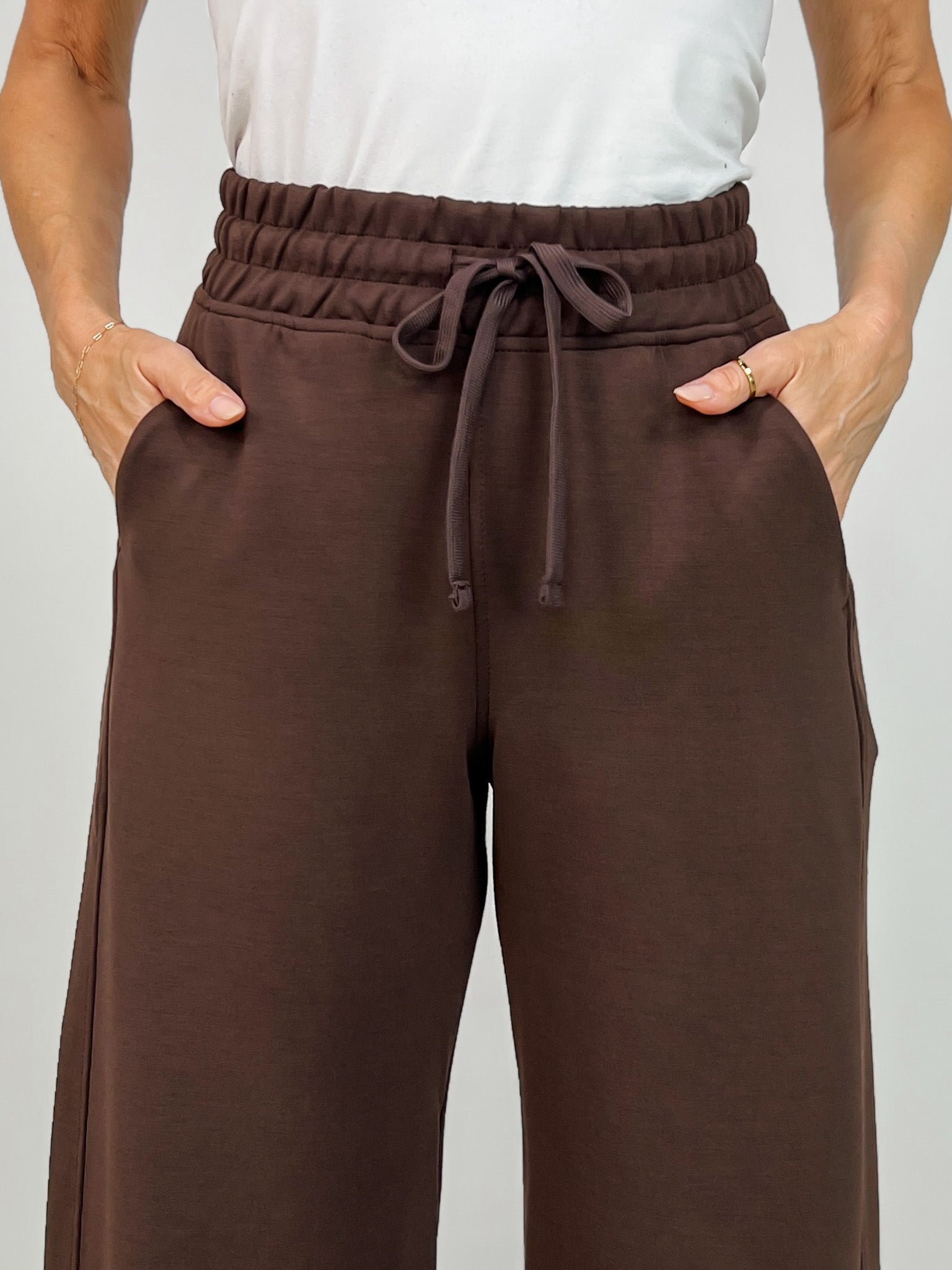 Modal Scuba Cropped Wide Pant in Espresso