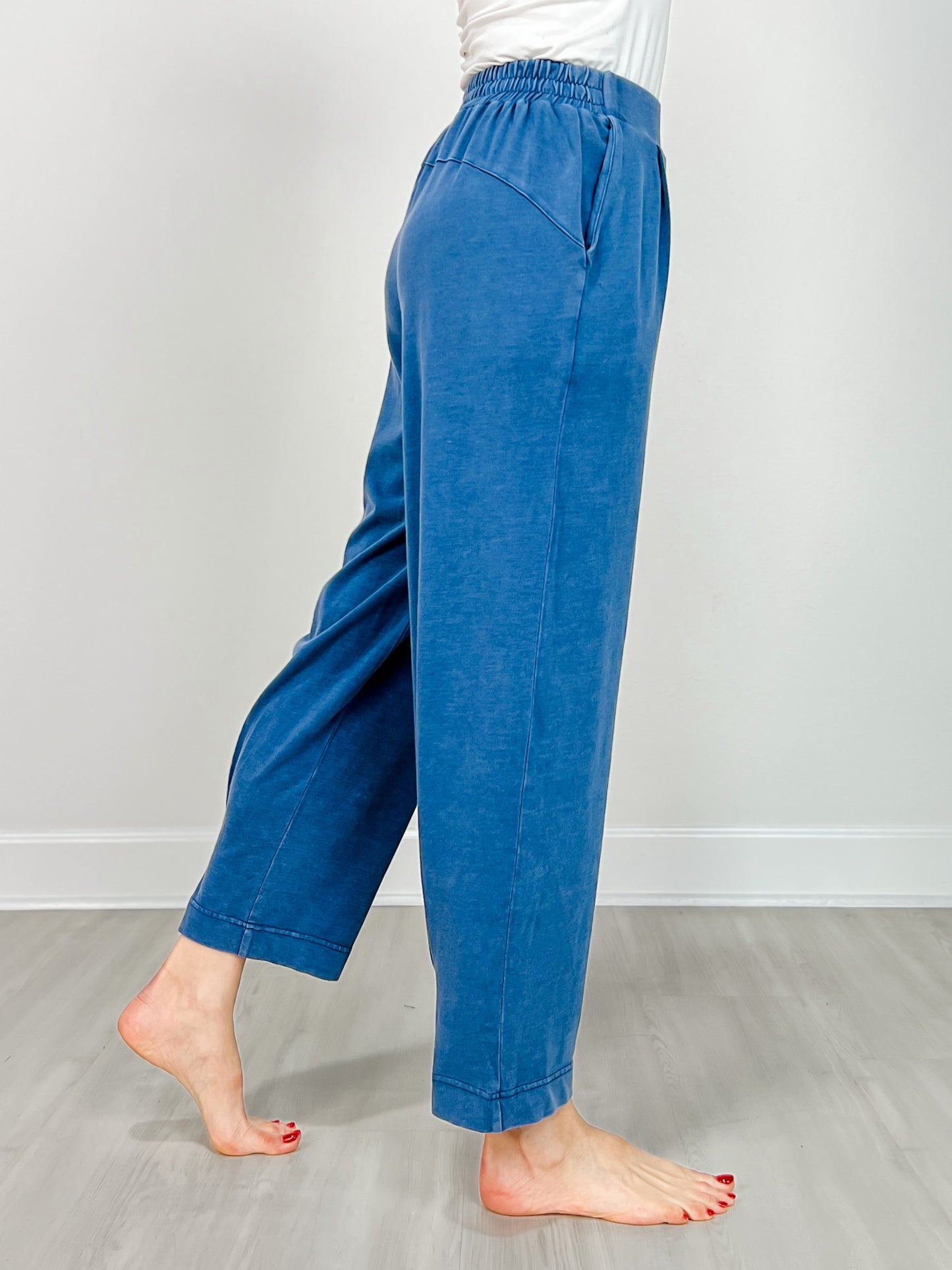 Mineral Washed Pleated Cocoon Pant in Azure Blue