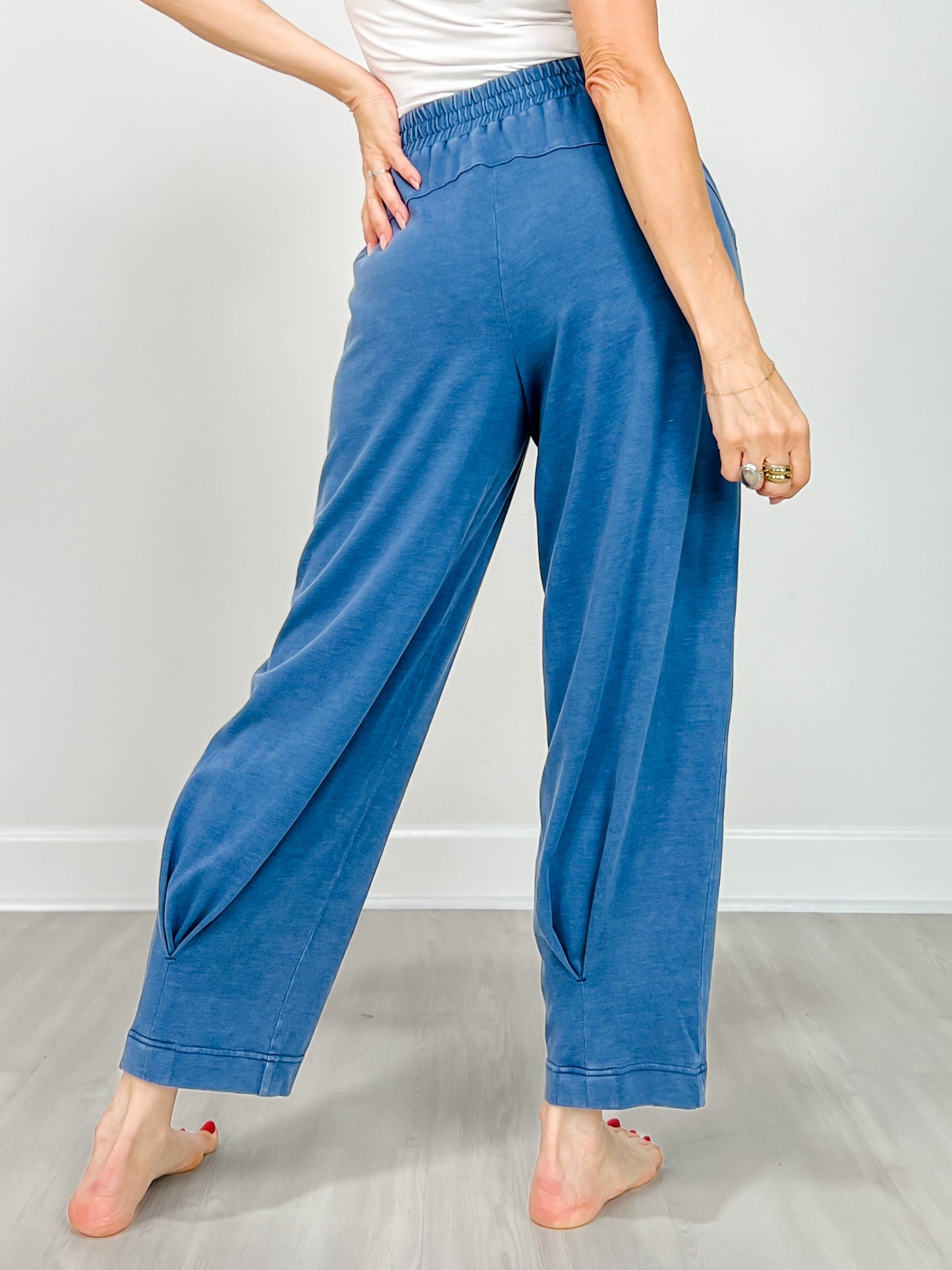 Mineral Washed Pleated Cocoon Pant in Azure Blue
