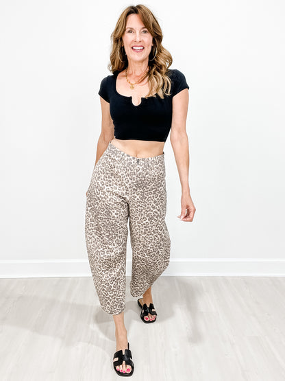 Short Sleeve Butter Soft Scoop Neck Cropped Top