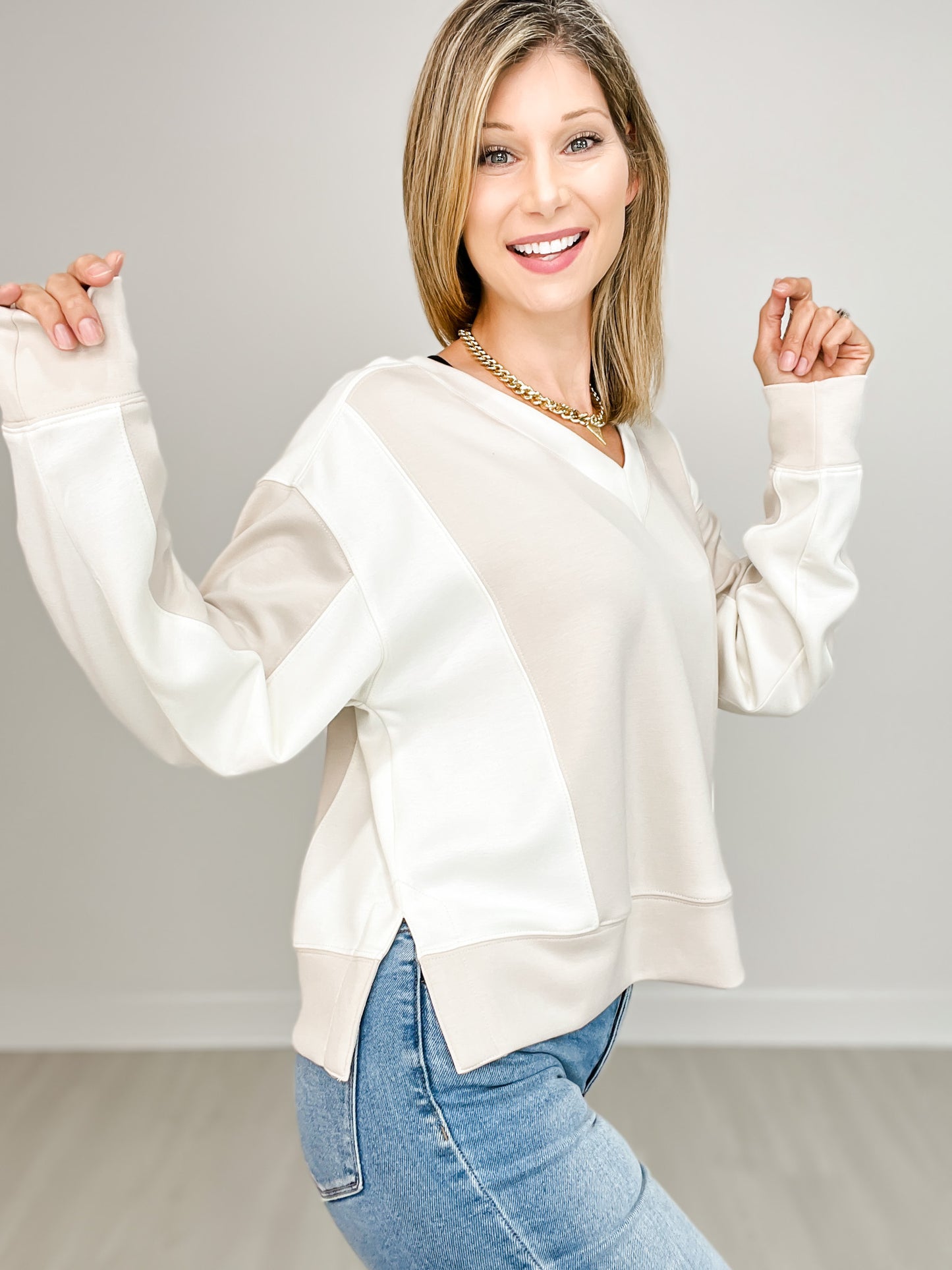 Long Sleeve Solid Knit V-Neck Pullover