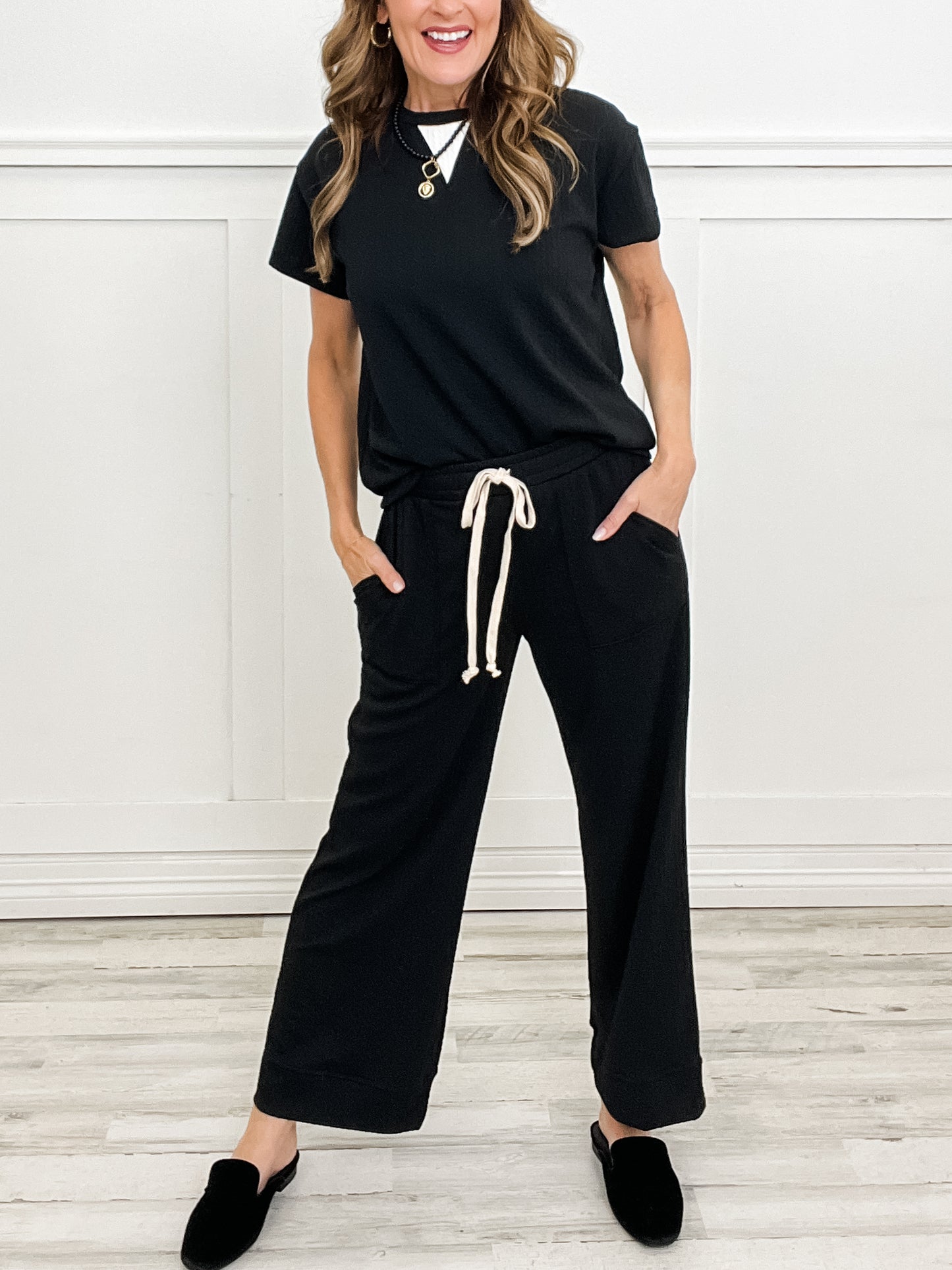 Textured Short Sleeve Top with Matching Elastic Waist Pants in Black