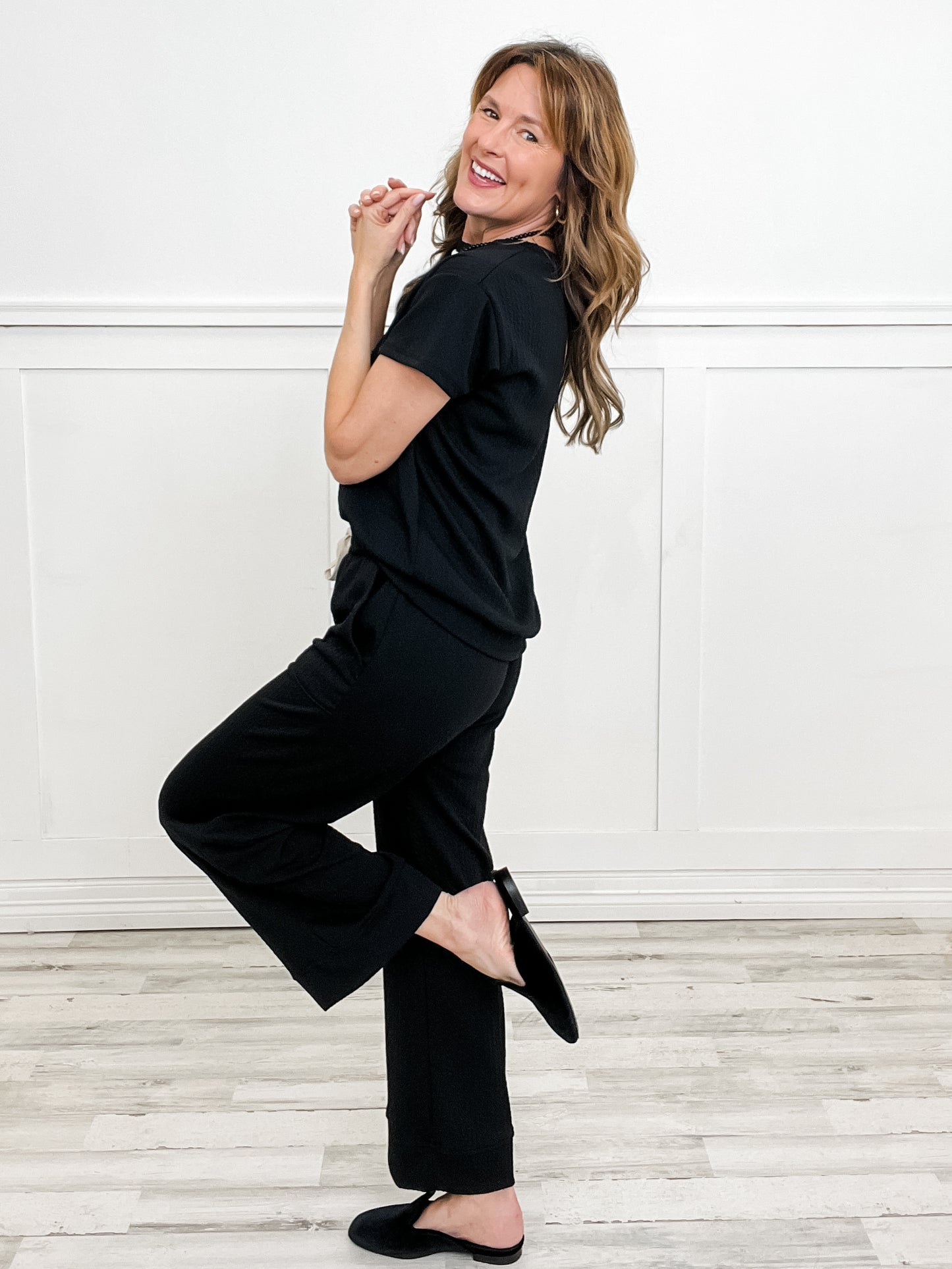 Textured Short Sleeve Top with Matching Elastic Waist Pants in Black