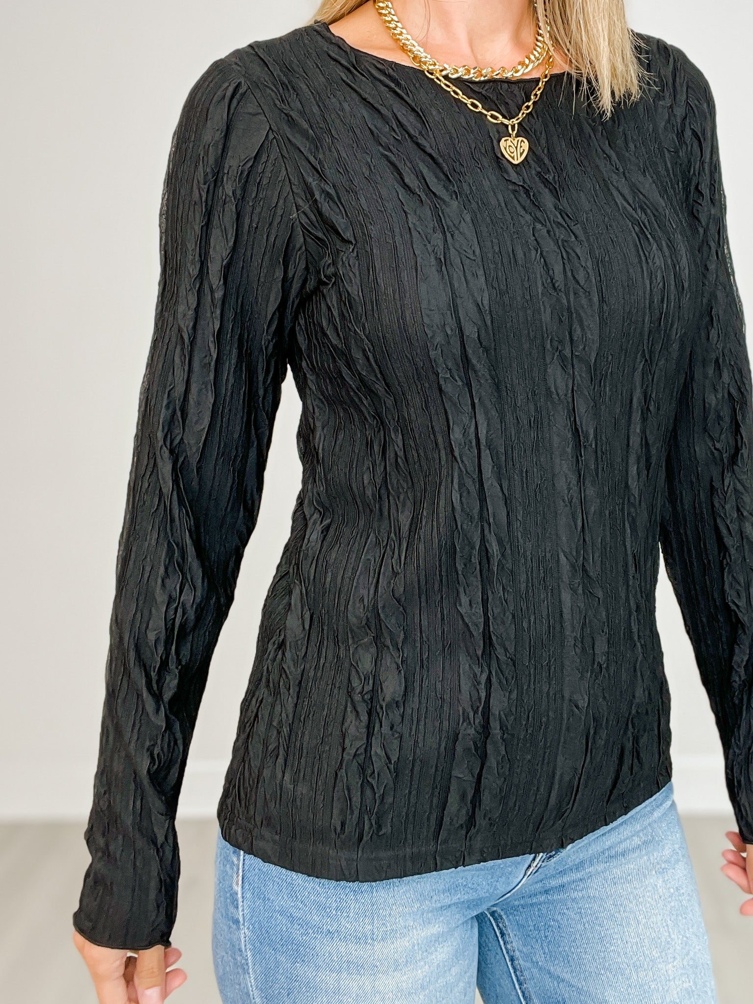 Lightweight Crinkle Knit Long Sleeve Knit Top