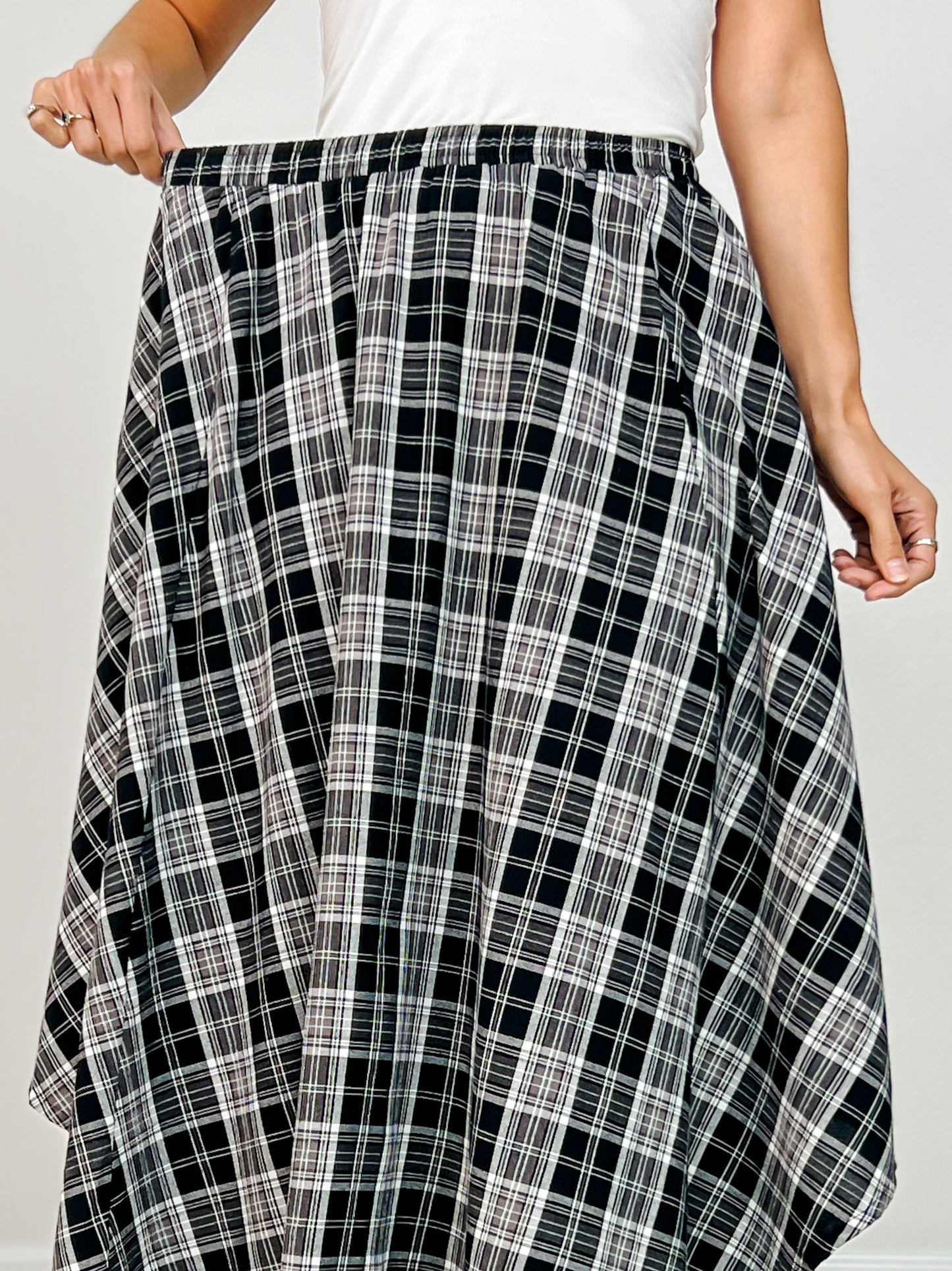 Plaid Unevenhem Midi Skirt
