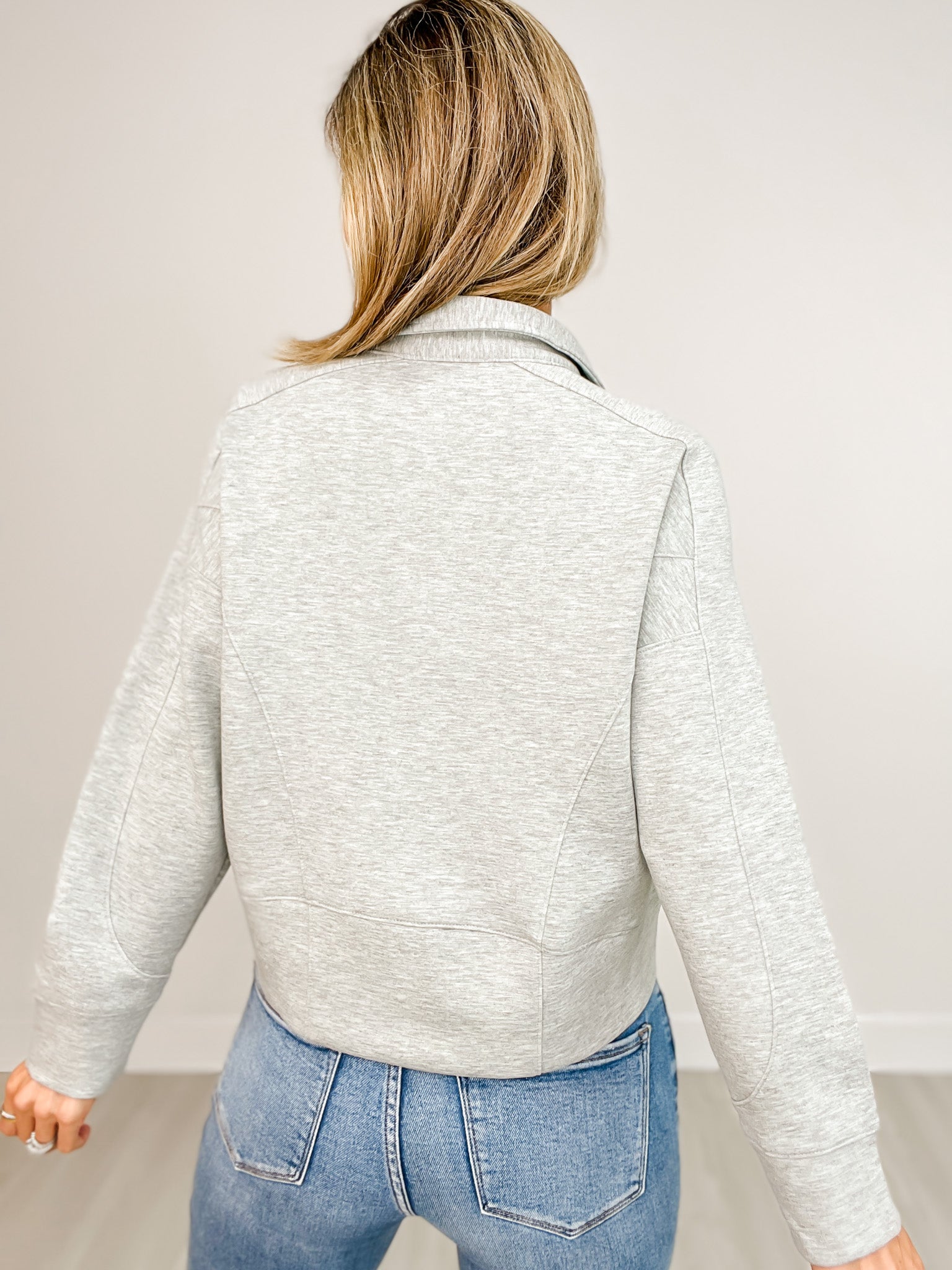 Long Sleeve Solid Knit V-Neck Collared Top