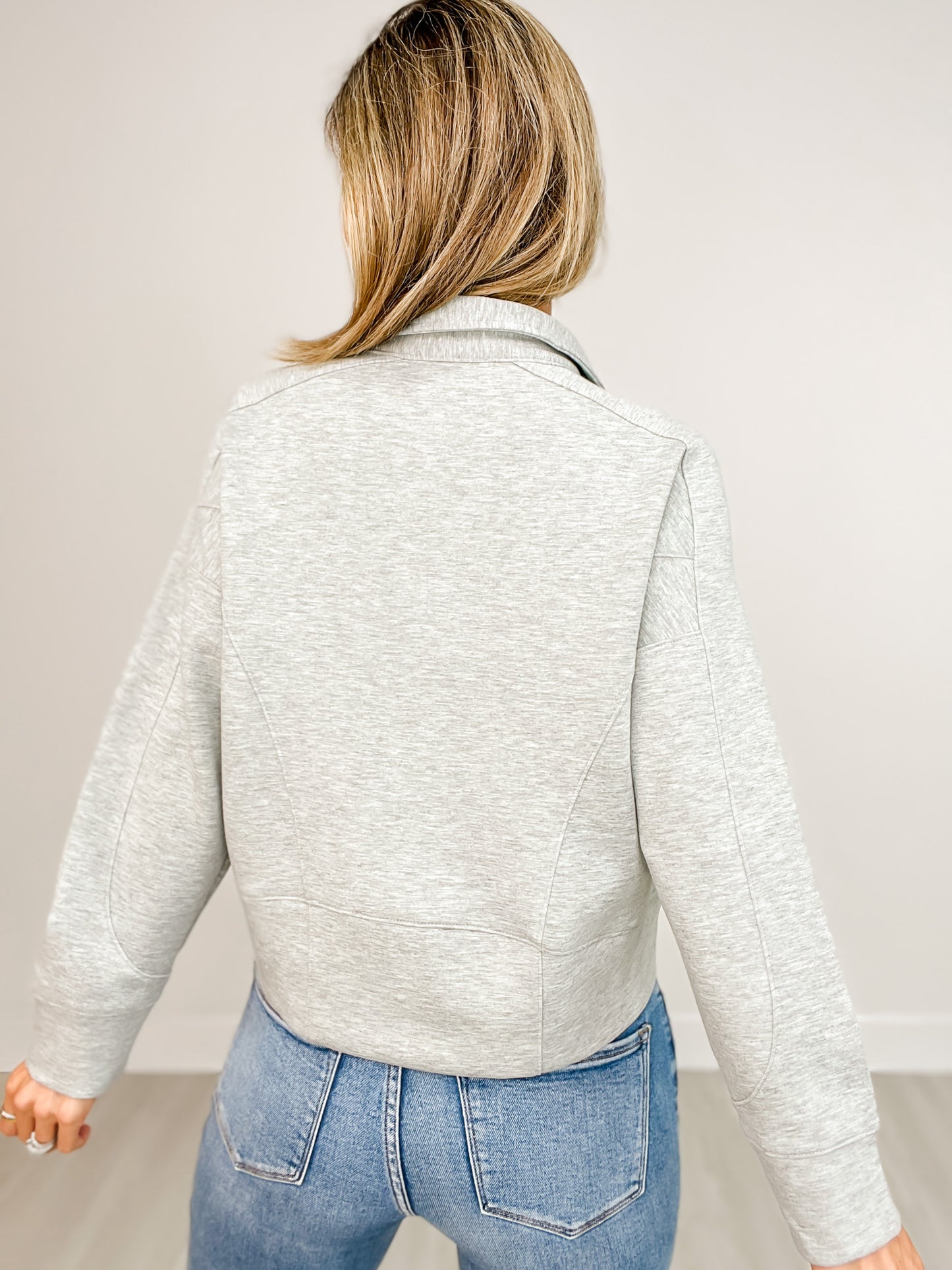 Long Sleeve Solid Knit V-Neck Collared Top