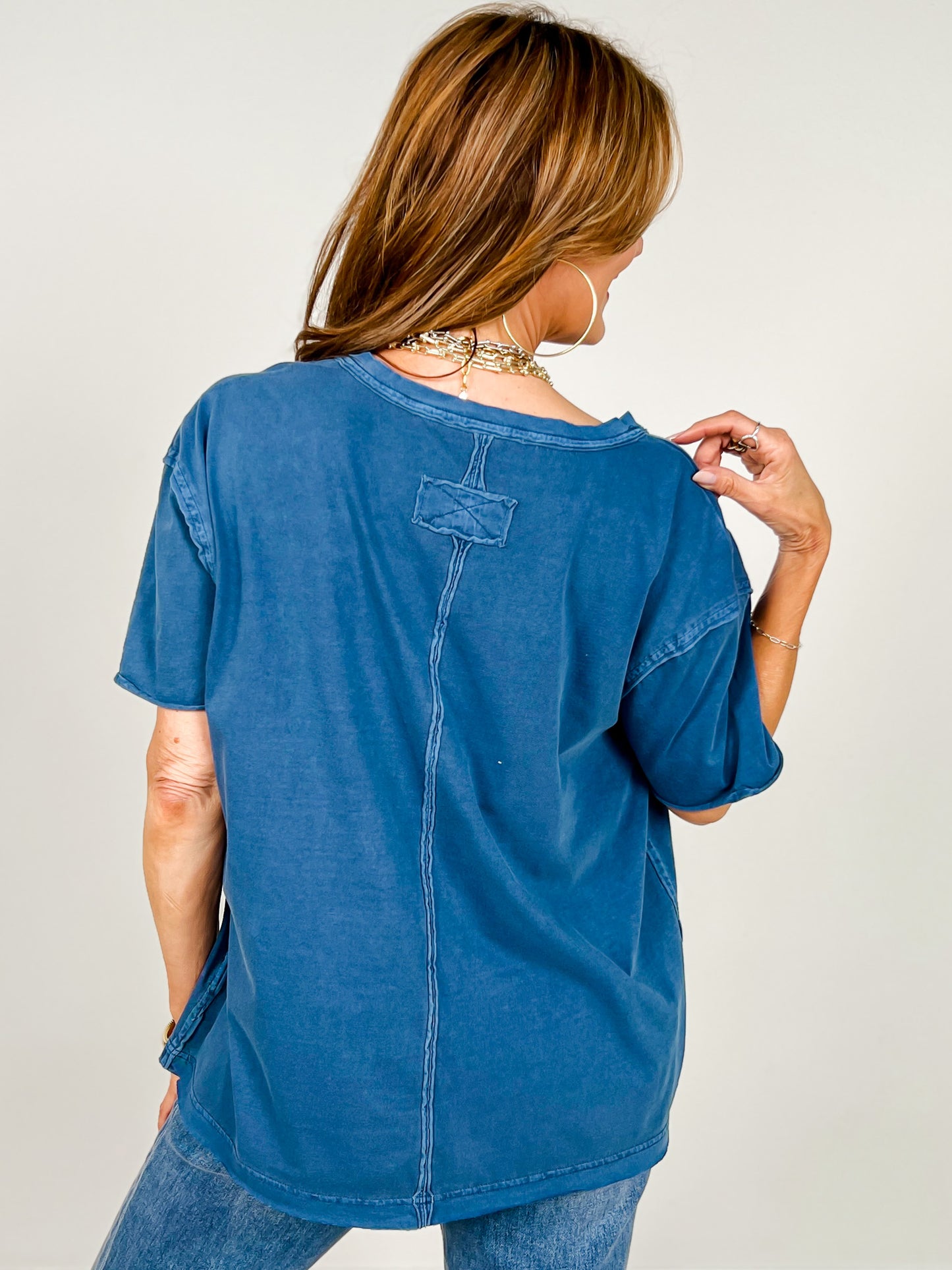 Washed Relaxed Short Sleeve V-Neck Knit Top