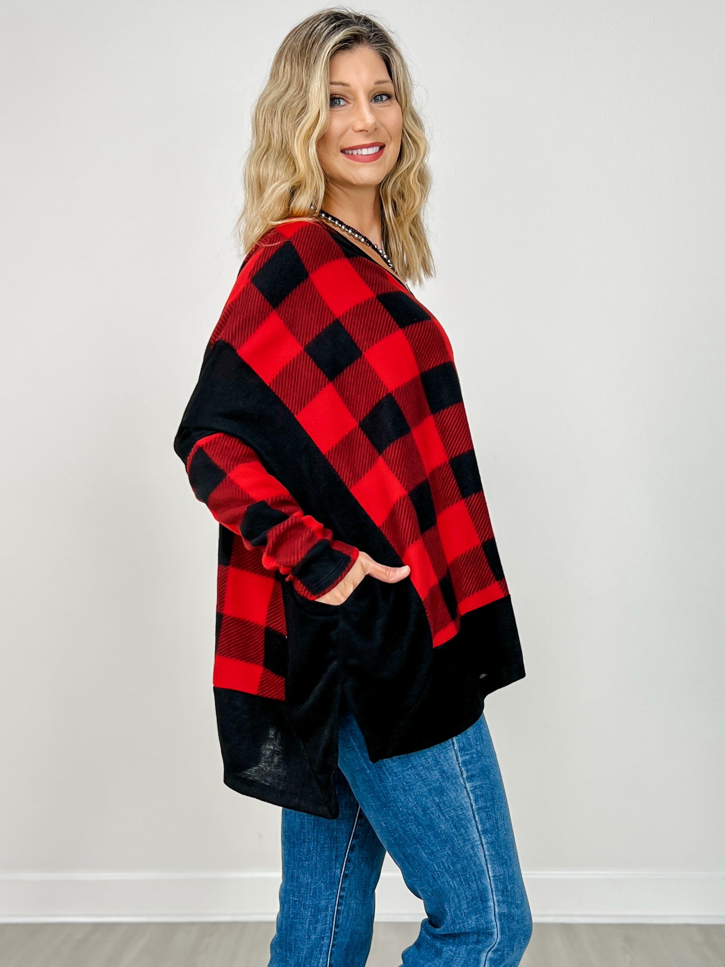 Long Sleeve V-Neck Check Knit Top