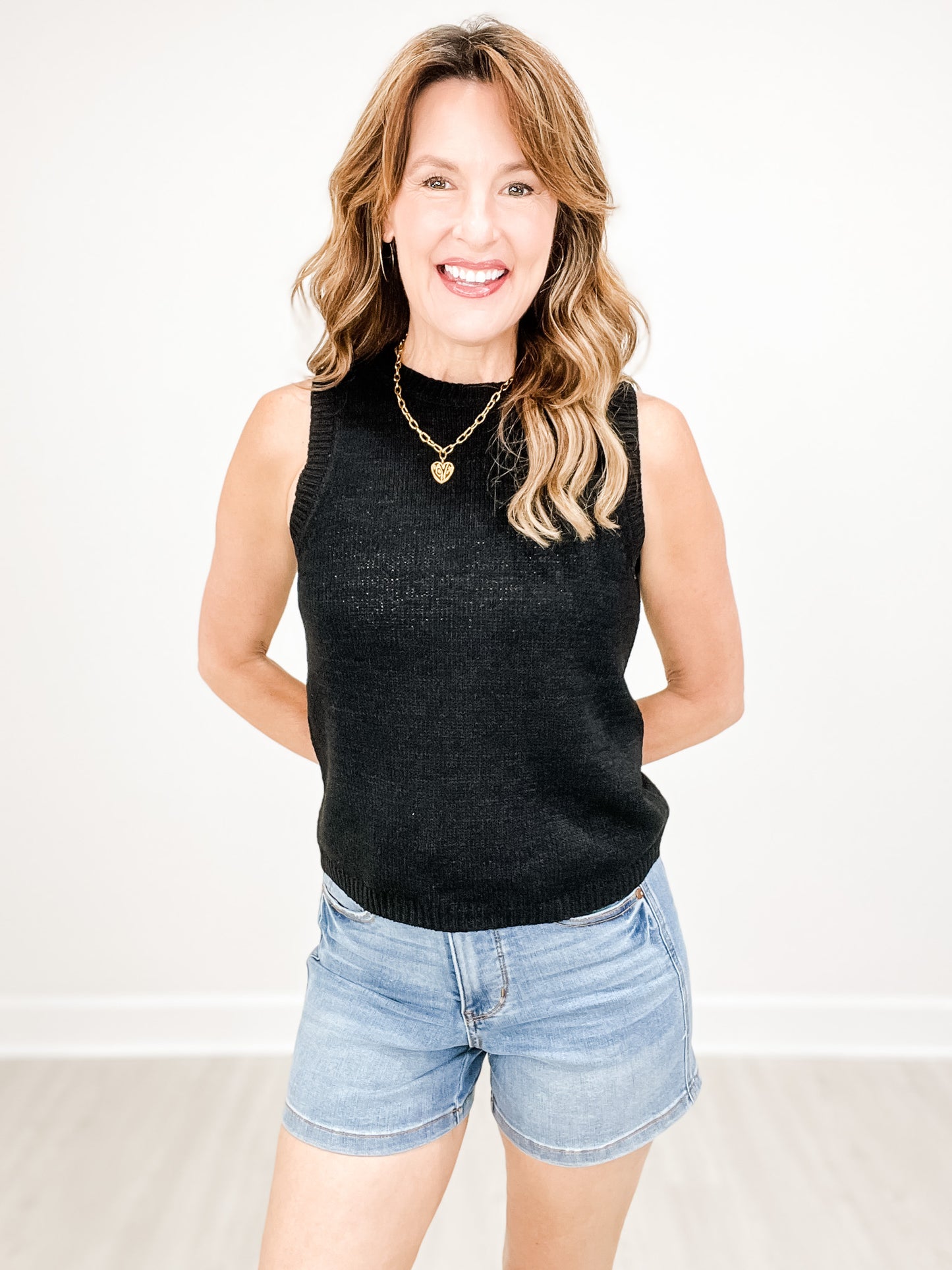 Crewneck Sleeveless Knit Pullover Sweater